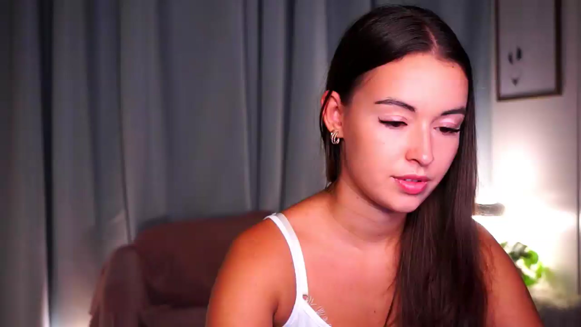 Gallery image thumbnail from FAWNette's myfreecams stream on, 08/05/2026, 17:59 image 15 of 20