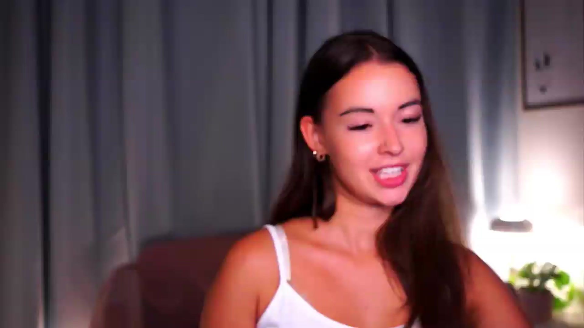 Gallery image thumbnail from FAWNette's myfreecams stream on, 08/05/2026, 17:59 image 19 of 20