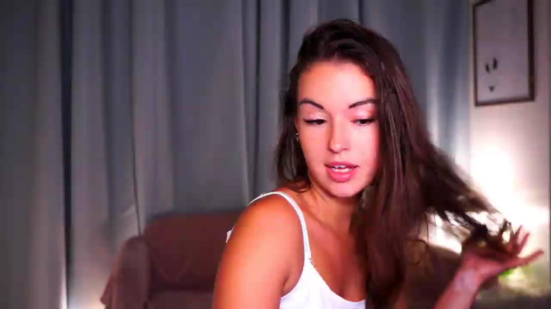 Gallery image thumbnail from FAWNette's myfreecams stream on, 08/05/2026, 20:51 image 11 of 20