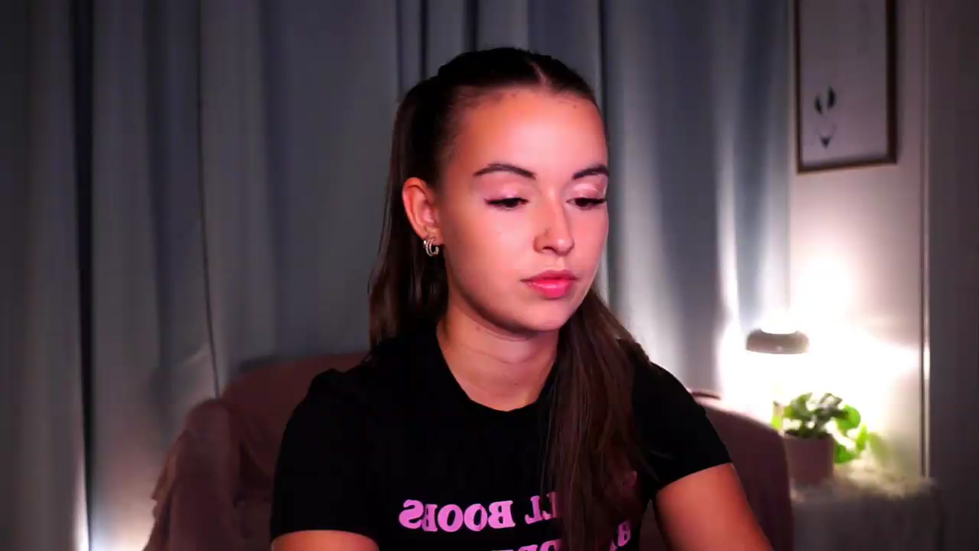 Gallery image thumbnail from FAWNette's myfreecams stream on, 08/07/2026, 15:44 image 20 of 20