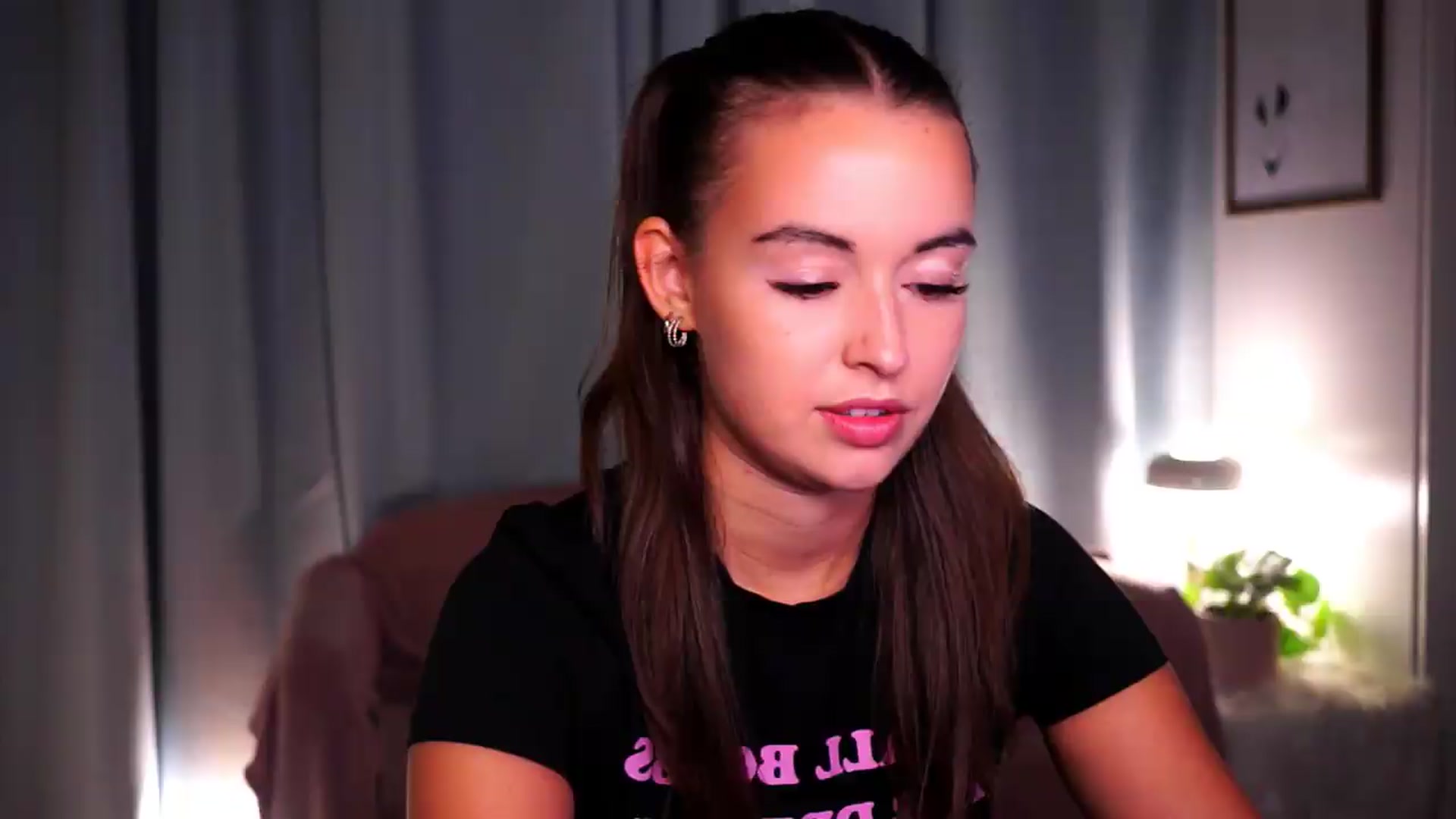 Gallery image thumbnail from FAWNette's myfreecams stream on, 08/07/2026, 15:44 image 1 of 20