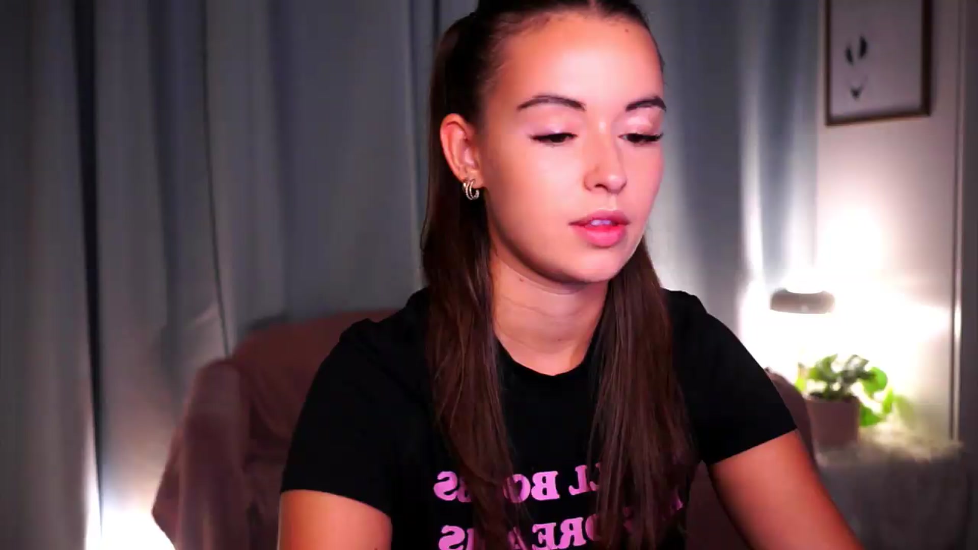 Gallery image thumbnail from FAWNette's myfreecams stream on, 08/07/2026, 15:44 image 14 of 20