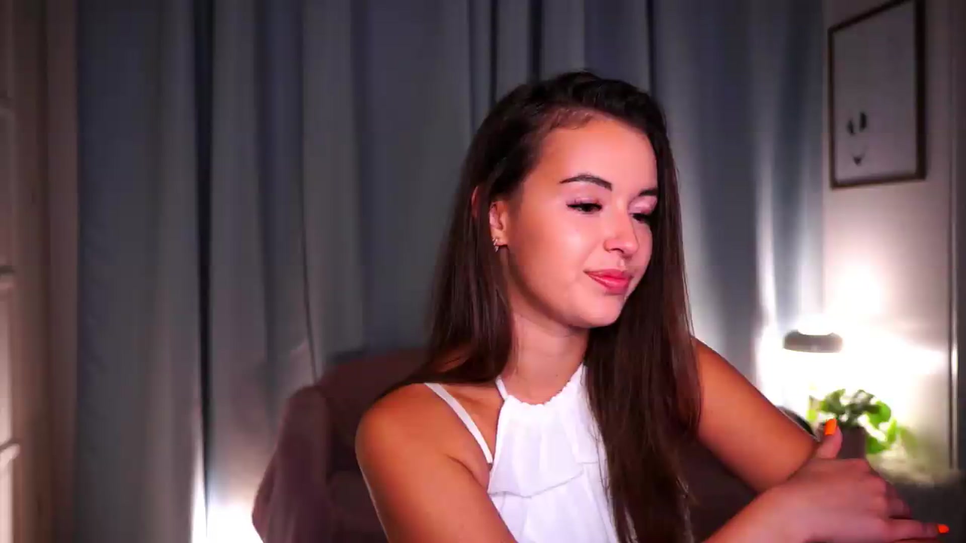 Gallery image thumbnail from FAWNette's myfreecams stream on, 08/10/2026, 16:55 image 12 of 20