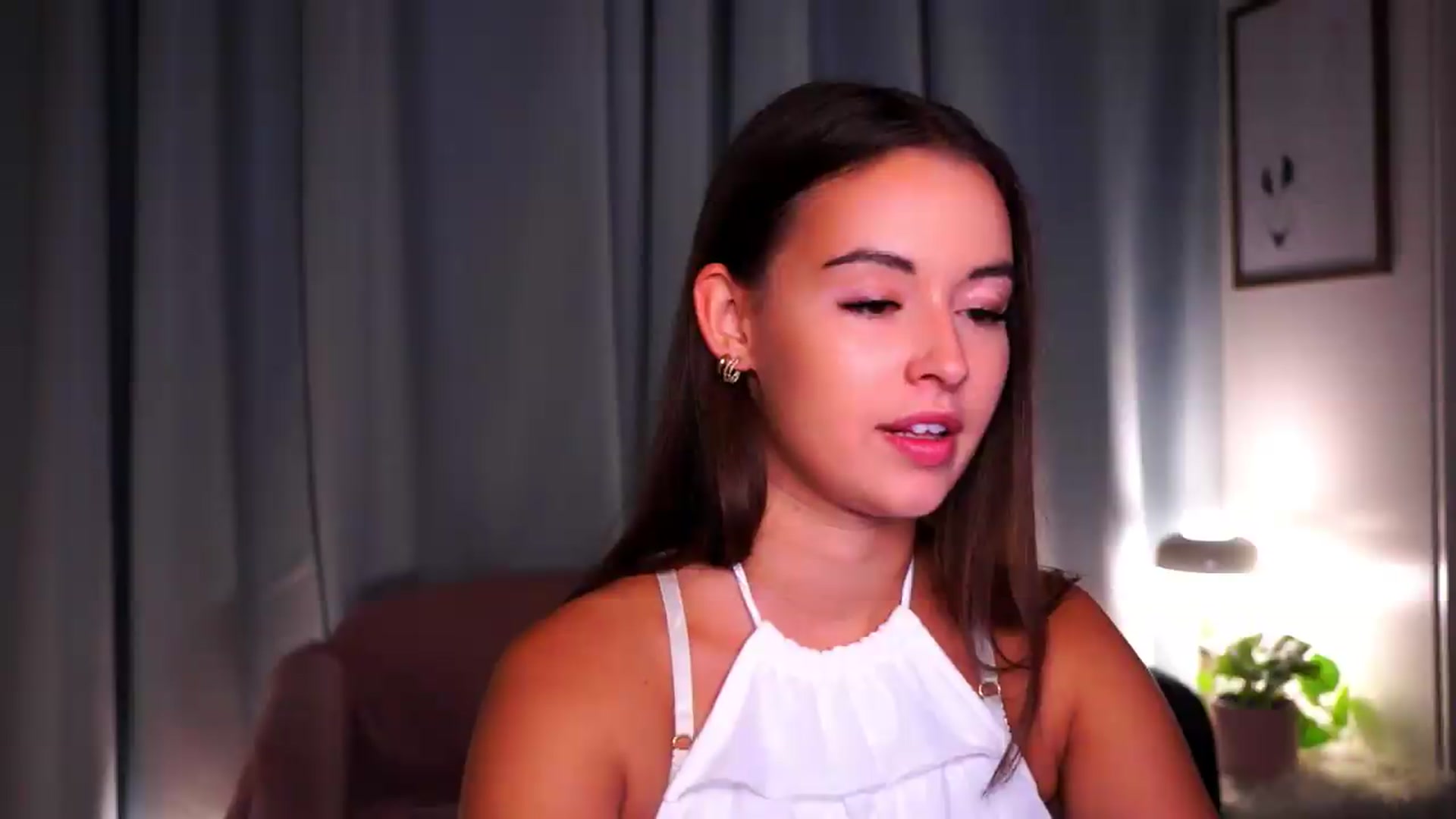 Gallery image thumbnail from FAWNette's myfreecams stream on, 08/10/2026, 19:19 image 8 of 20