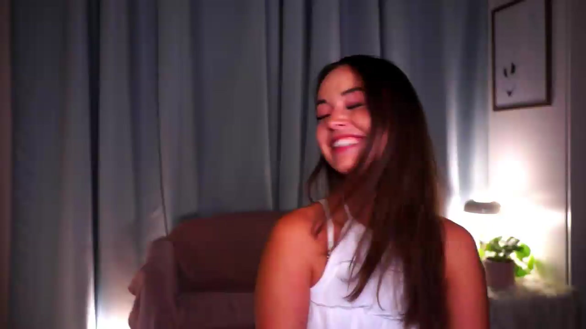Gallery image thumbnail from FAWNette's myfreecams stream on, 08/10/2026, 20:35 image 6 of 20