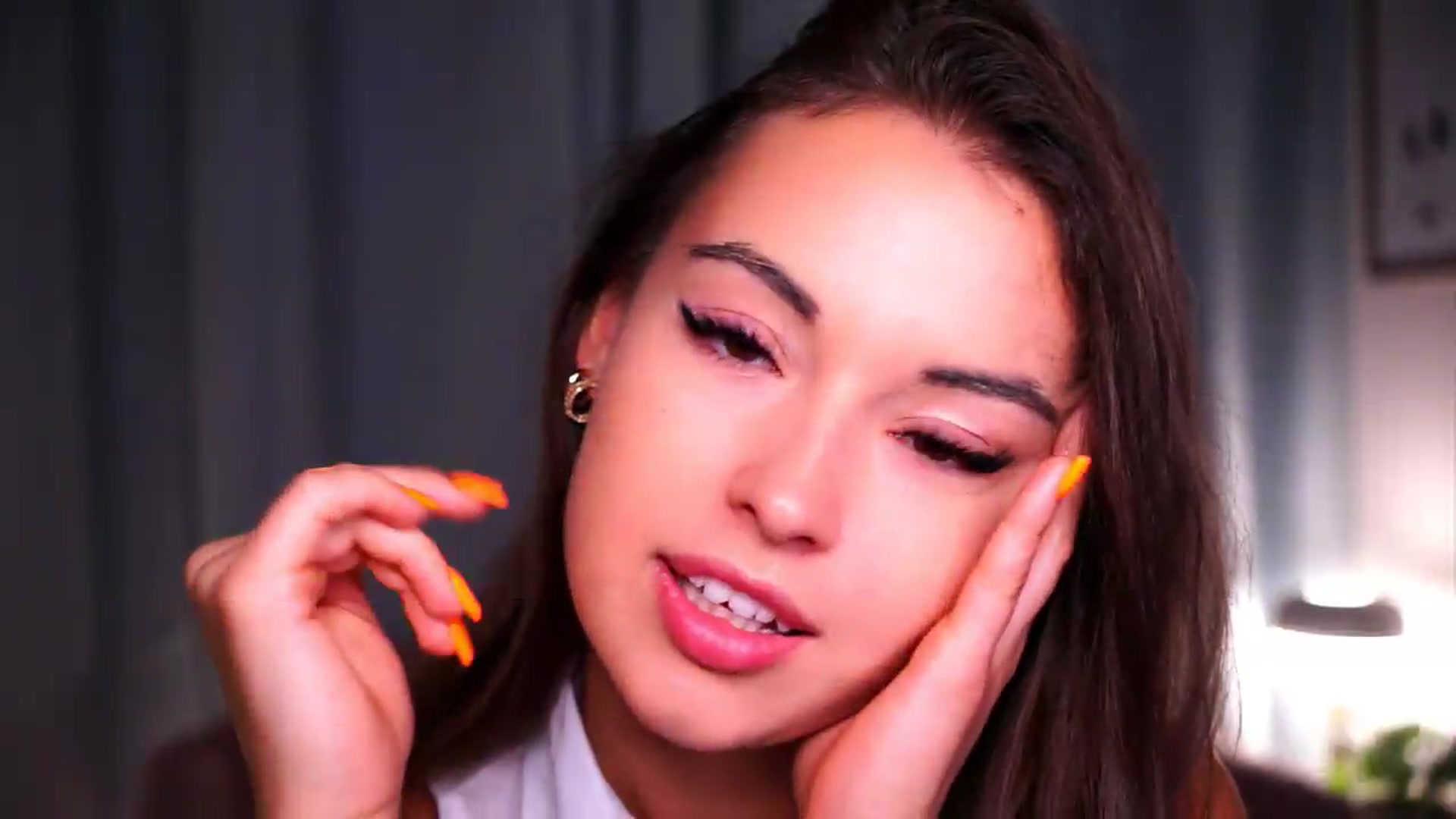 Gallery image thumbnail from FAWNette's myfreecams stream on, 08/13/2026, 19:00 image 14 of 20