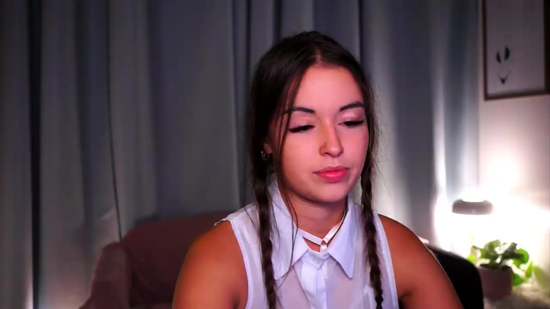 Gallery image thumbnail from FAWNette's myfreecams stream on, 08/16/2026, 19:04 image 20 of 20