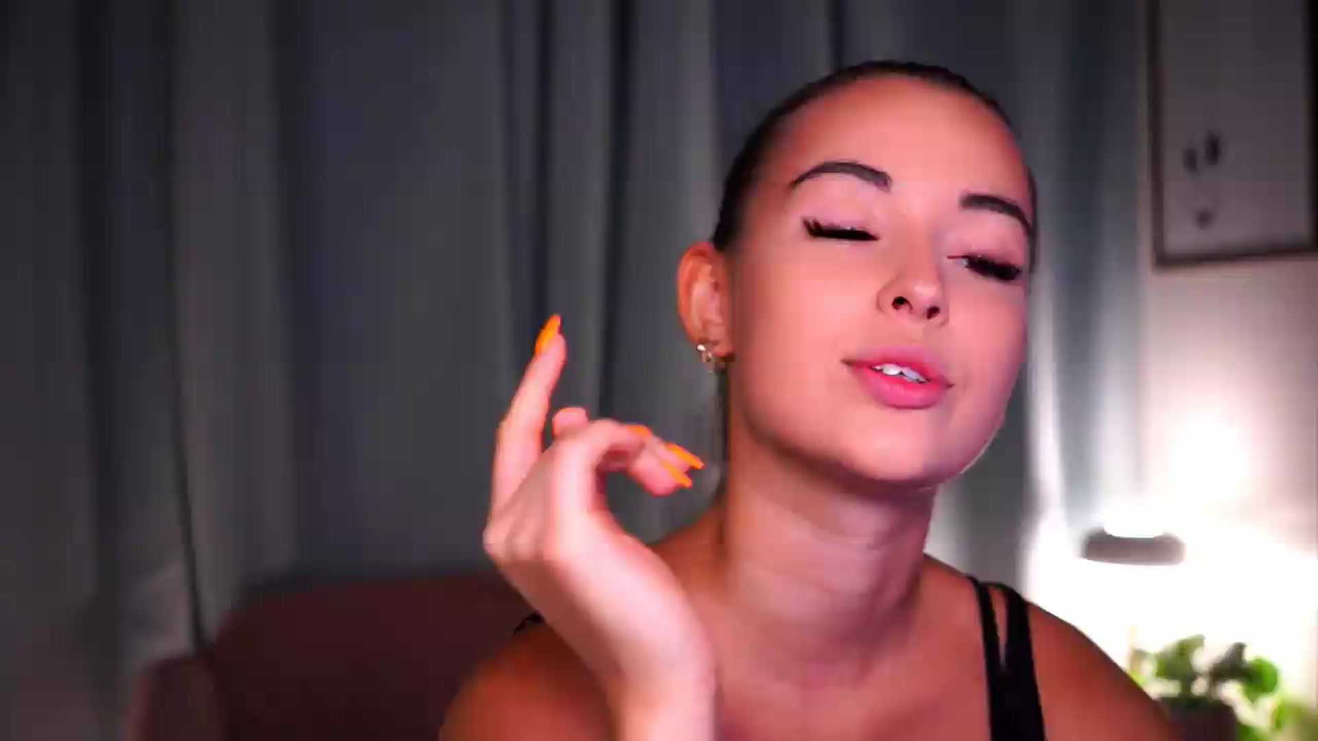 Gallery image thumbnail from FAWNette's myfreecams stream on, 08/18/2026, 17:28 image 1 of 20