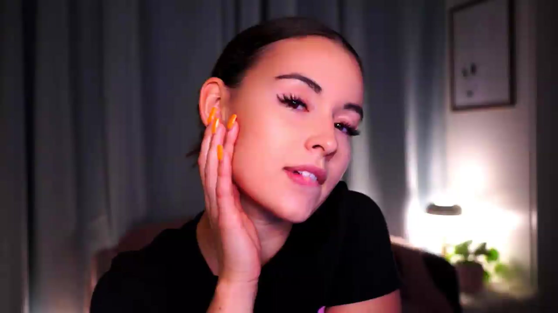 Gallery image thumbnail from FAWNette's myfreecams stream on, 08/24/2026, 19:37 image 9 of 20