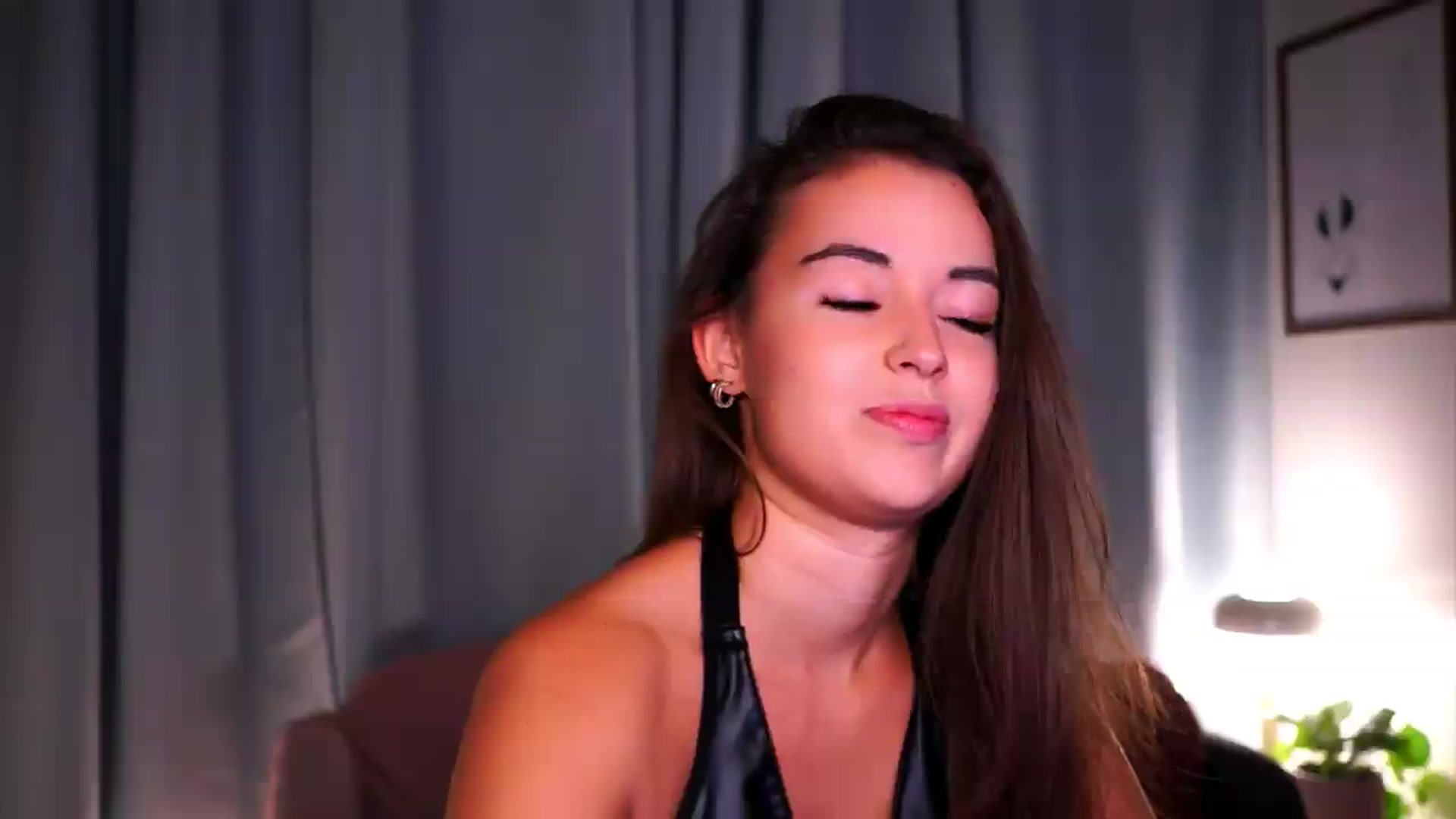 Gallery image thumbnail from FAWNette's myfreecams stream on, 08/27/2026, 19:55 image 12 of 20
