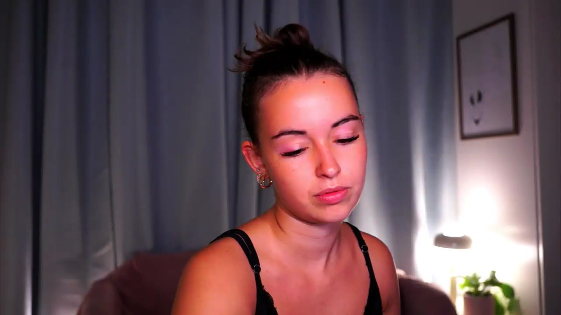 Gallery image thumbnail from FAWNette's myfreecams stream on, 09/11/2026, 15:49 image 13 of 20