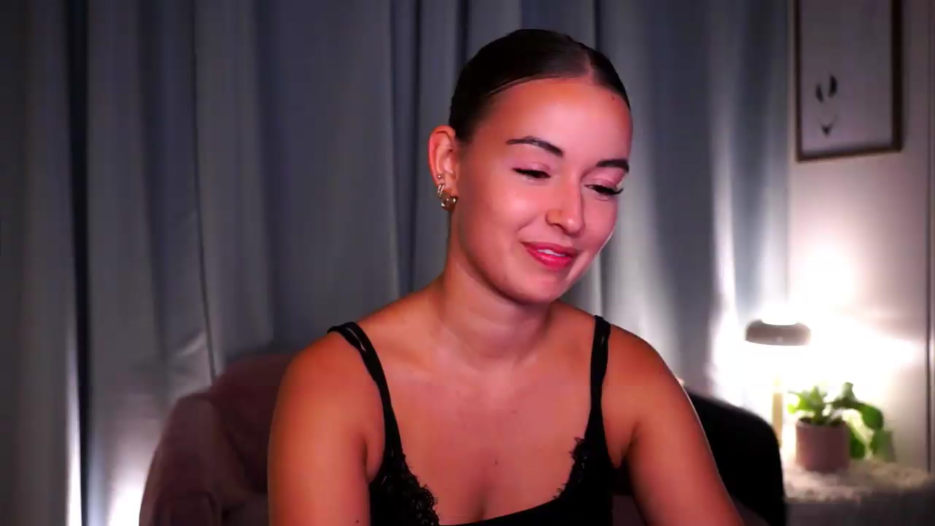 Gallery image thumbnail from FAWNette's myfreecams stream on, 09/13/2026, 16:16 image 11 of 20