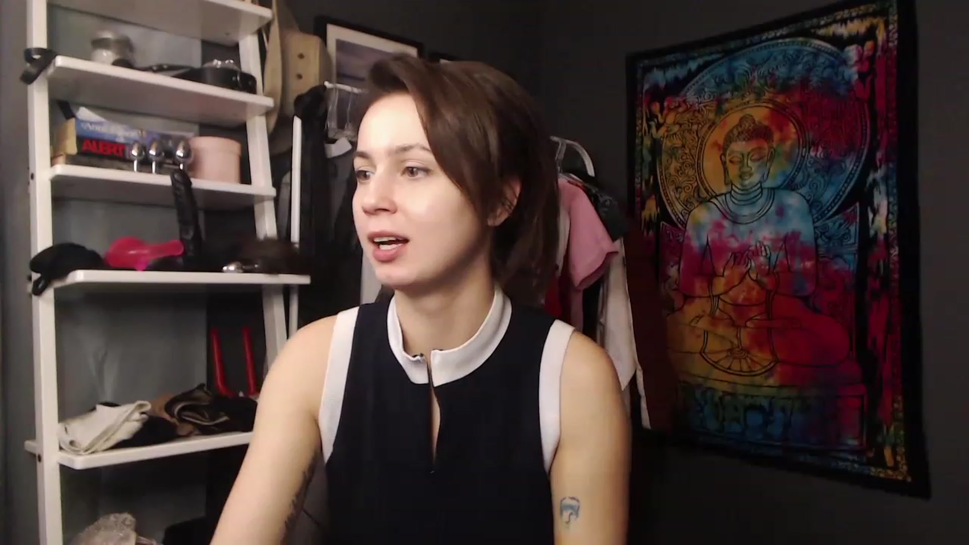 Gallery image thumbnail from FEMMEsally's myfreecams stream on, 11/16/2022, 16:31 image 17 of 20