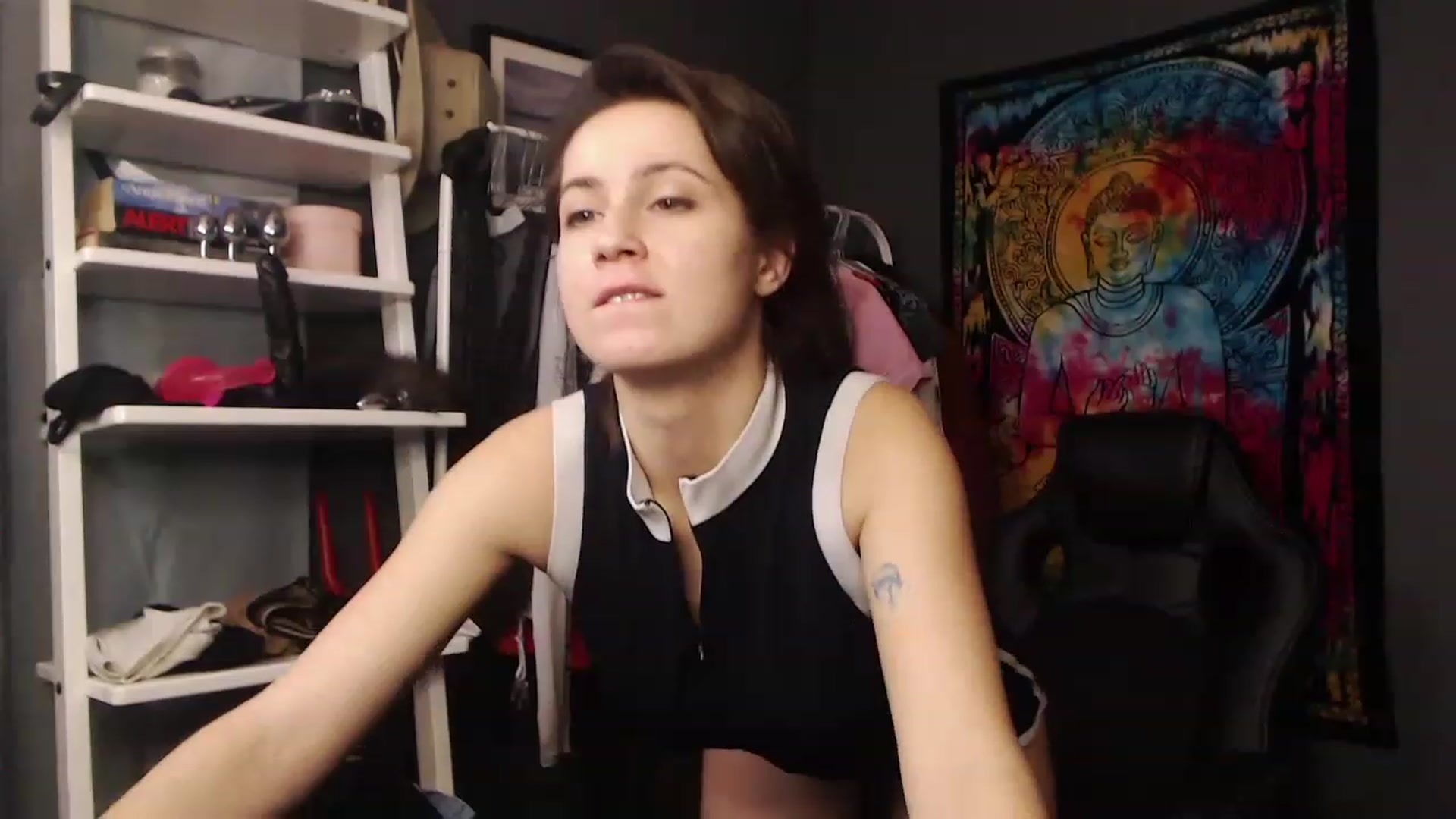 Gallery image thumbnail from FEMMEsally's myfreecams stream on, 11/16/2022, 16:31 image 11 of 20