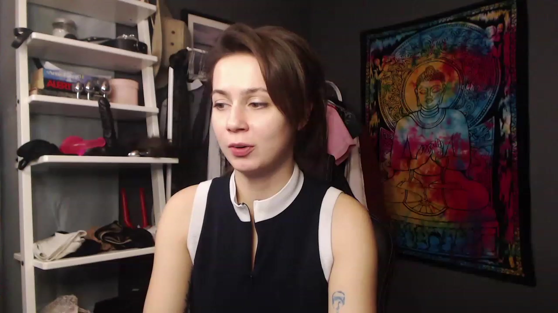 Gallery image thumbnail from FEMMEsally's myfreecams stream on, 11/16/2022, 16:31 image 18 of 20