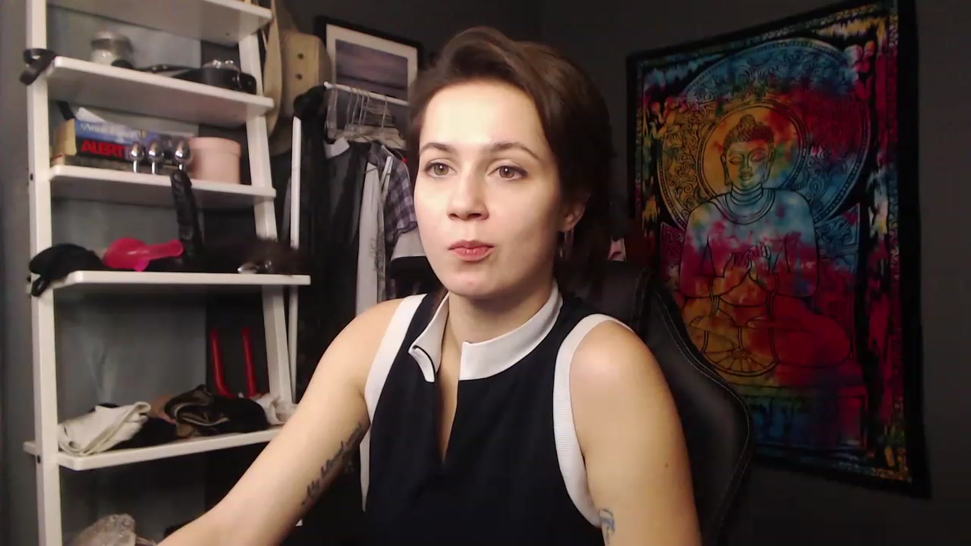 Gallery image thumbnail from FEMMEsally's myfreecams stream on, 11/16/2022, 16:31 image 10 of 20