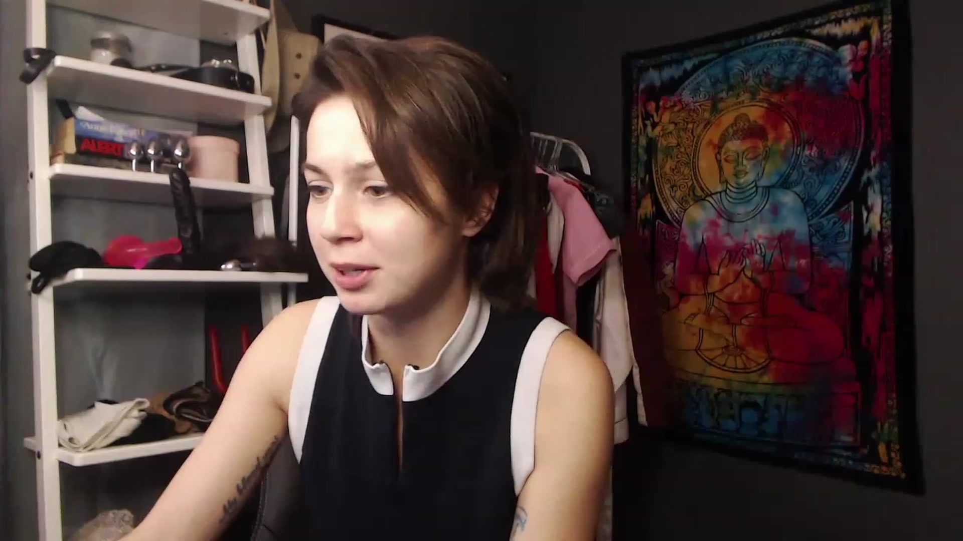 Gallery image thumbnail from FEMMEsally's myfreecams stream on, 11/16/2022, 16:31 image 12 of 20