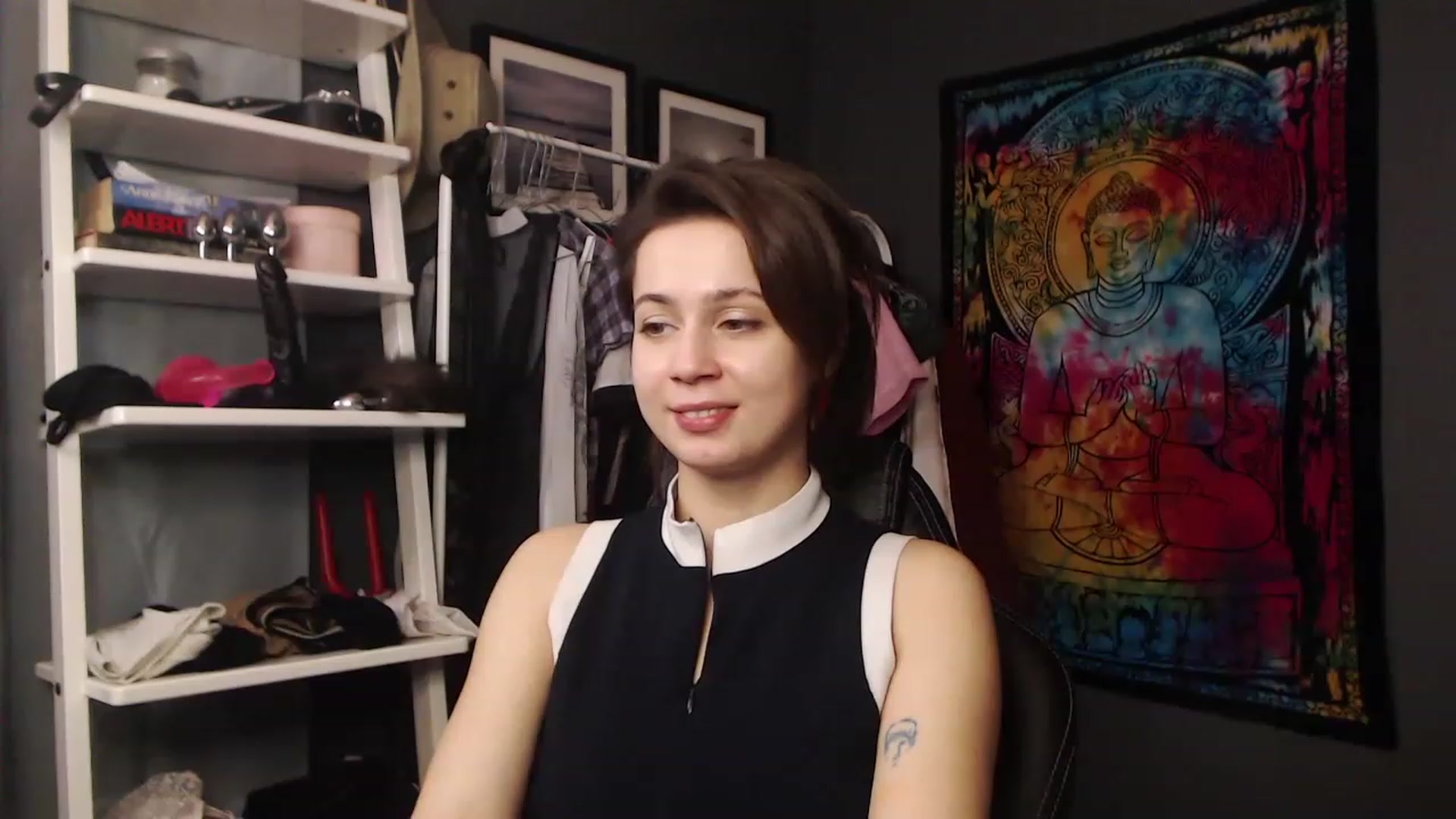 Gallery image thumbnail from FEMMEsally's myfreecams stream on, 11/16/2022, 16:31 image 20 of 20