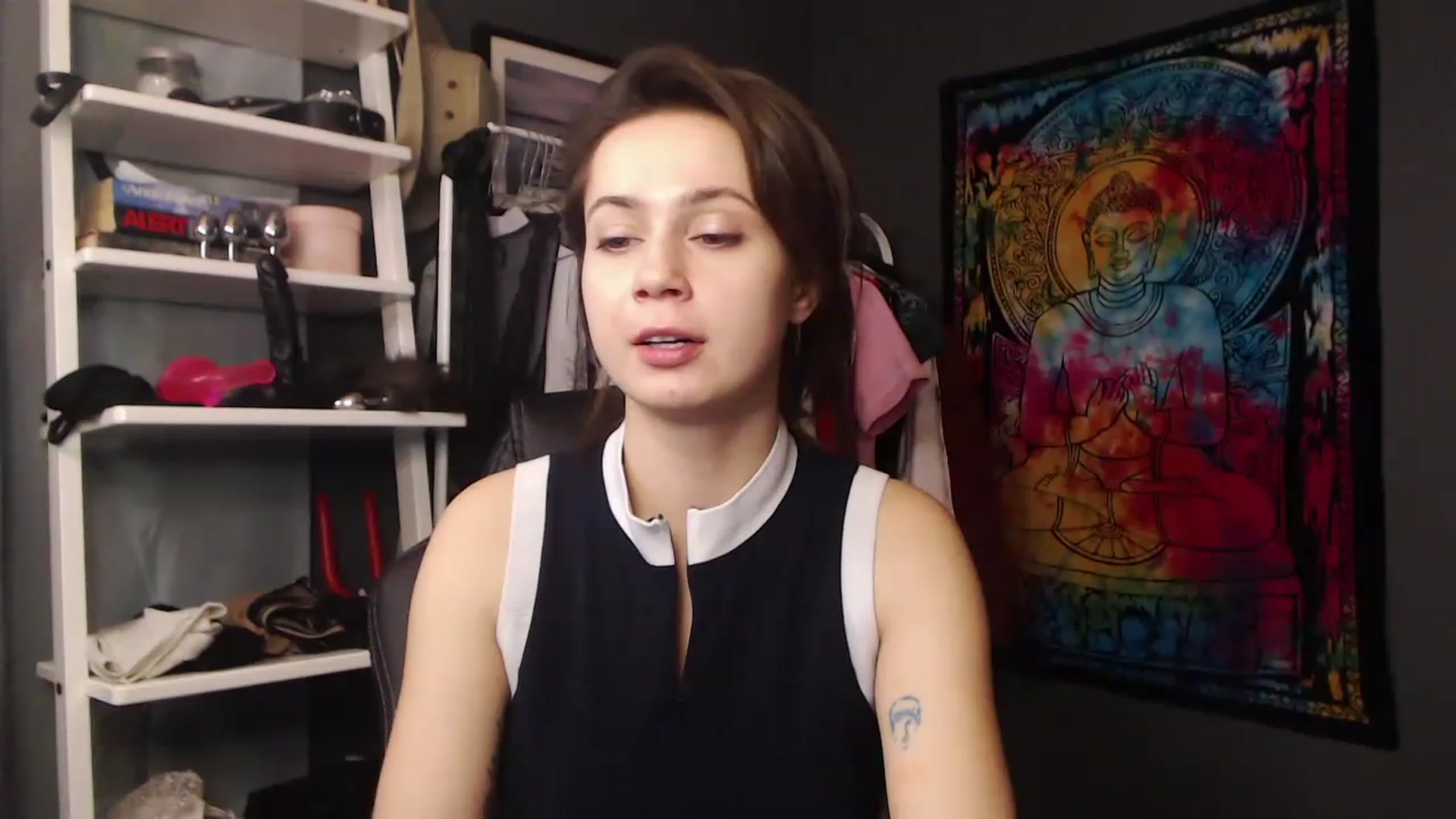 Gallery image thumbnail from FEMMEsally's myfreecams stream on, 11/16/2022, 16:31 image 14 of 20