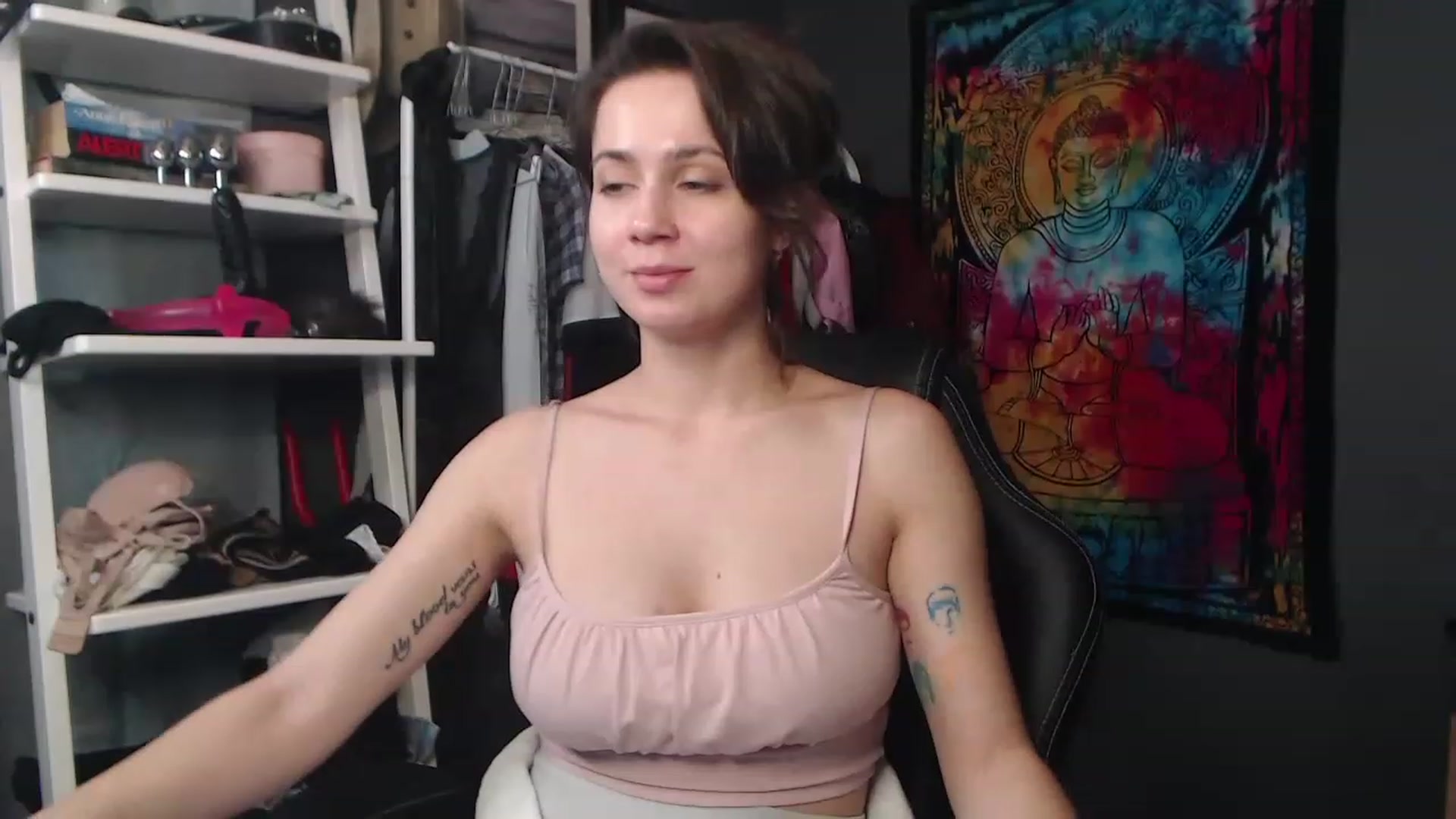Gallery image thumbnail from FEMMEsally's myfreecams stream on, 11/17/2022, 11:06 image 9 of 20