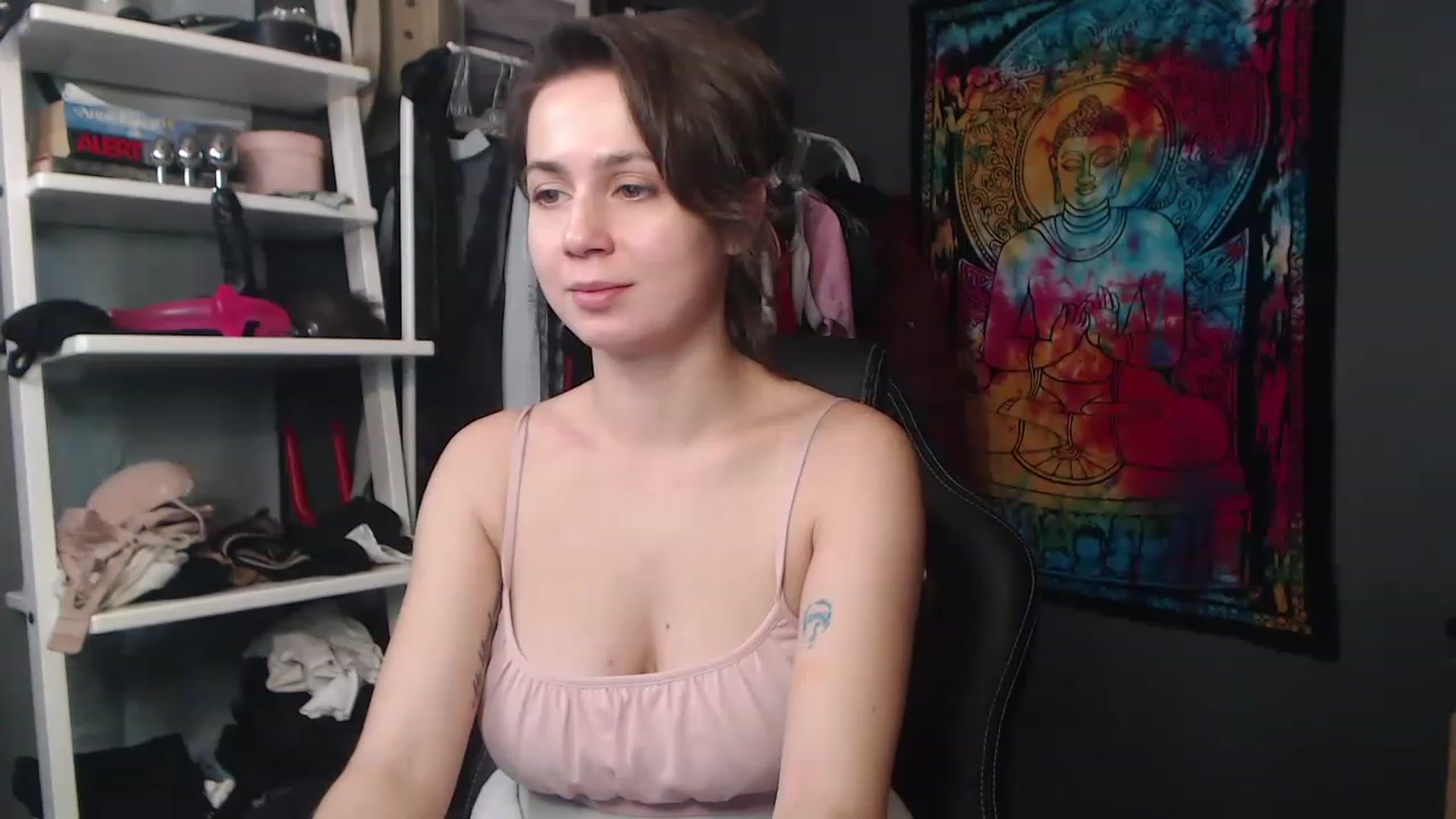Gallery image thumbnail from FEMMEsally's myfreecams stream on, 11/17/2022, 11:06 image 3 of 20