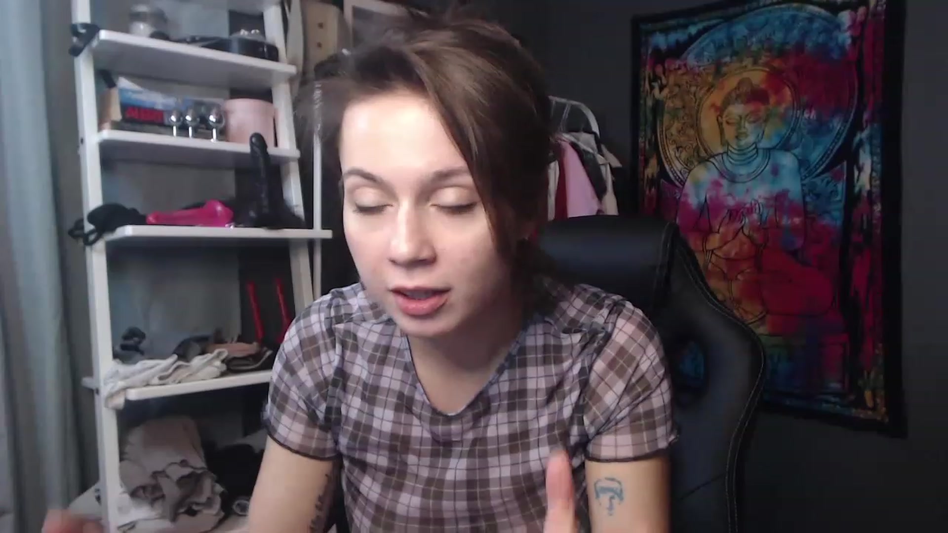 Gallery image thumbnail from FEMMEsally's myfreecams stream on, 11/23/2022, 16:41 image 16 of 20