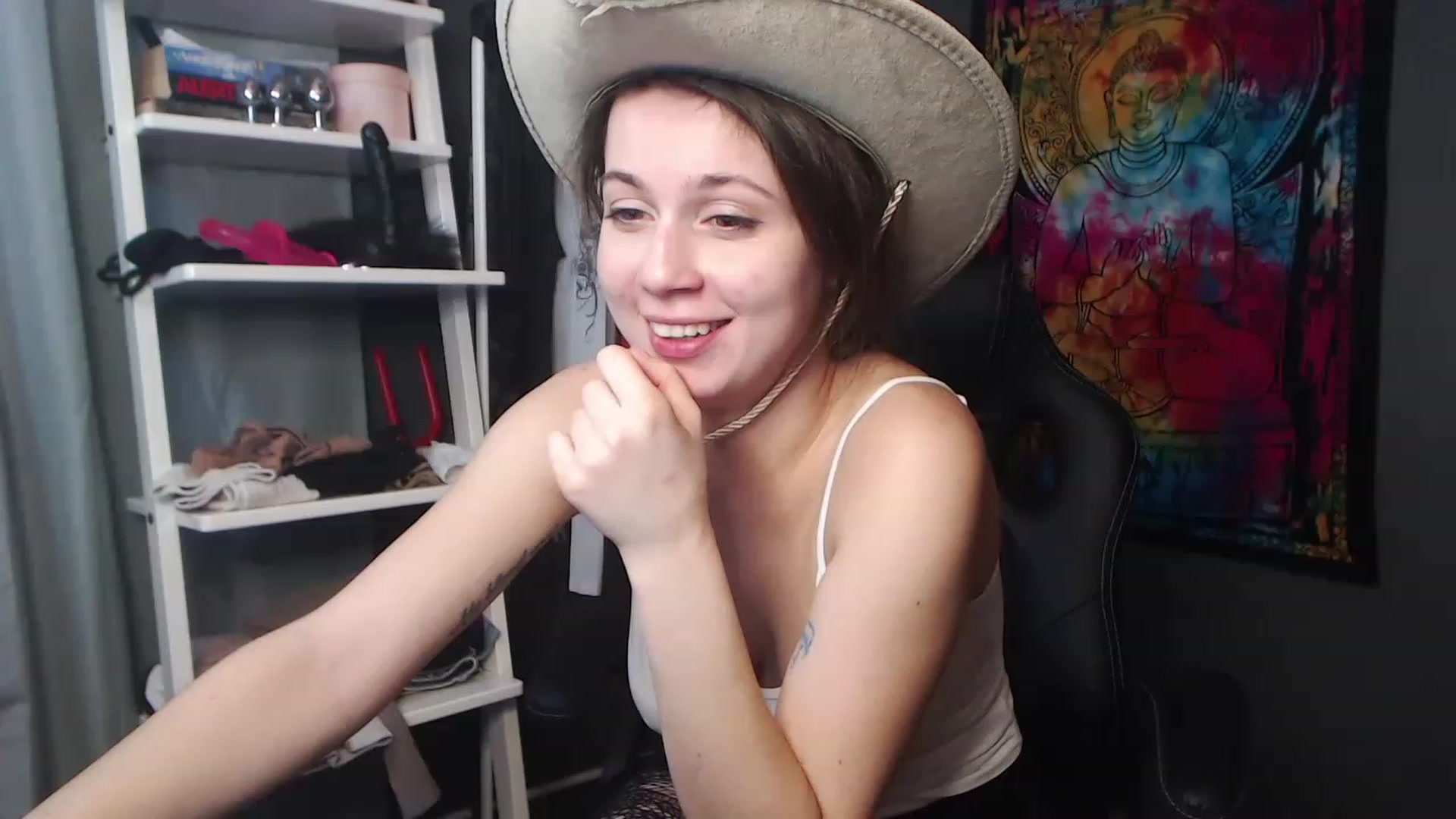 Gallery image thumbnail from FEMMEsally's myfreecams stream on, 11/23/2022, 20:11 image 16 of 20