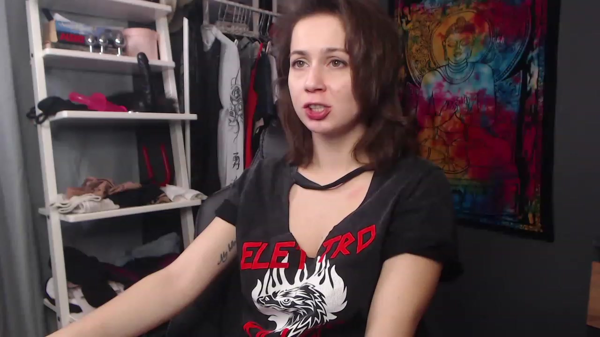 Gallery image thumbnail from FEMMEsally's myfreecams stream on, 11/24/2022, 09:44 image 5 of 20