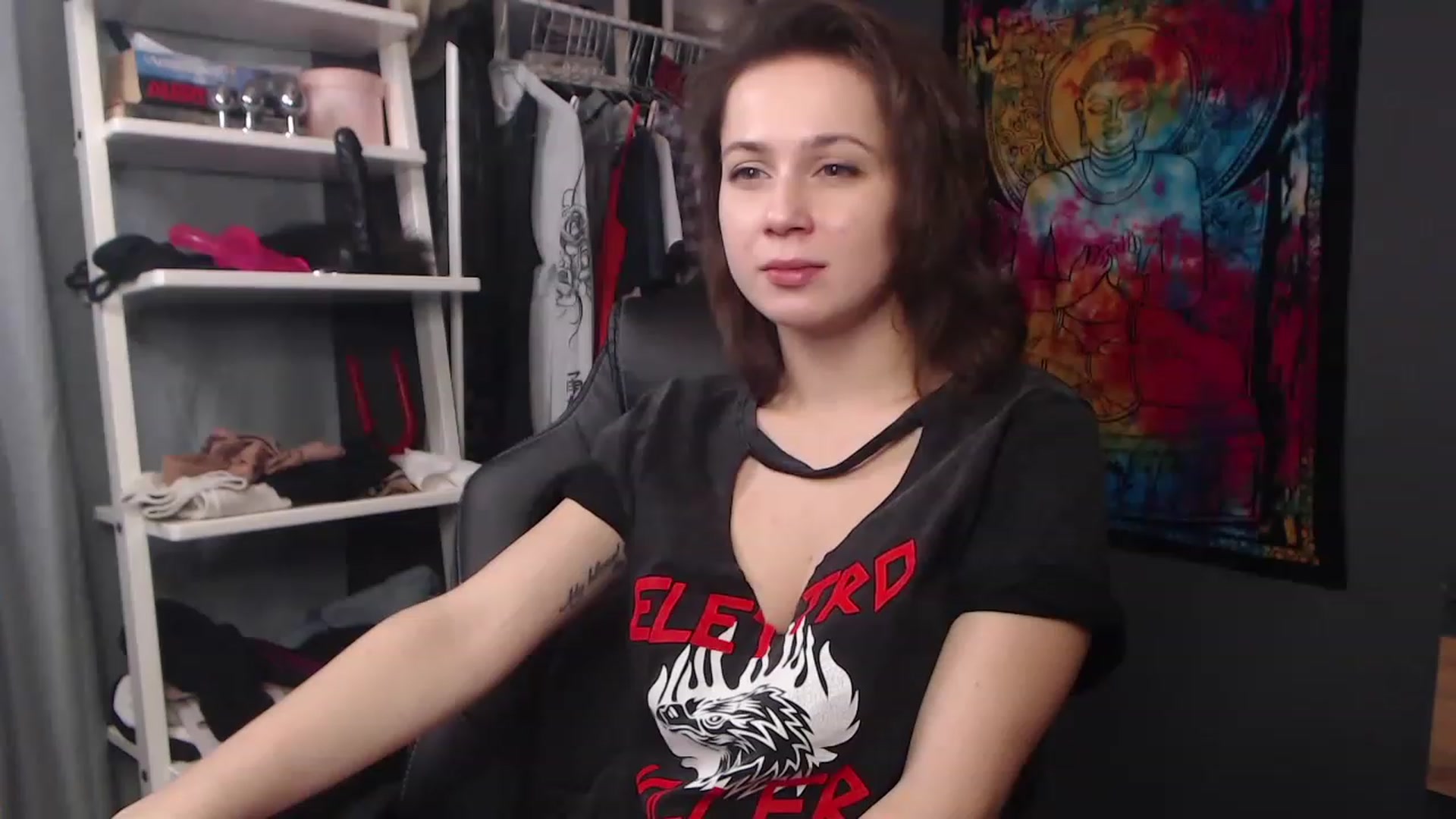 Gallery image thumbnail from FEMMEsally's myfreecams stream on, 11/24/2022, 09:44 image 3 of 20