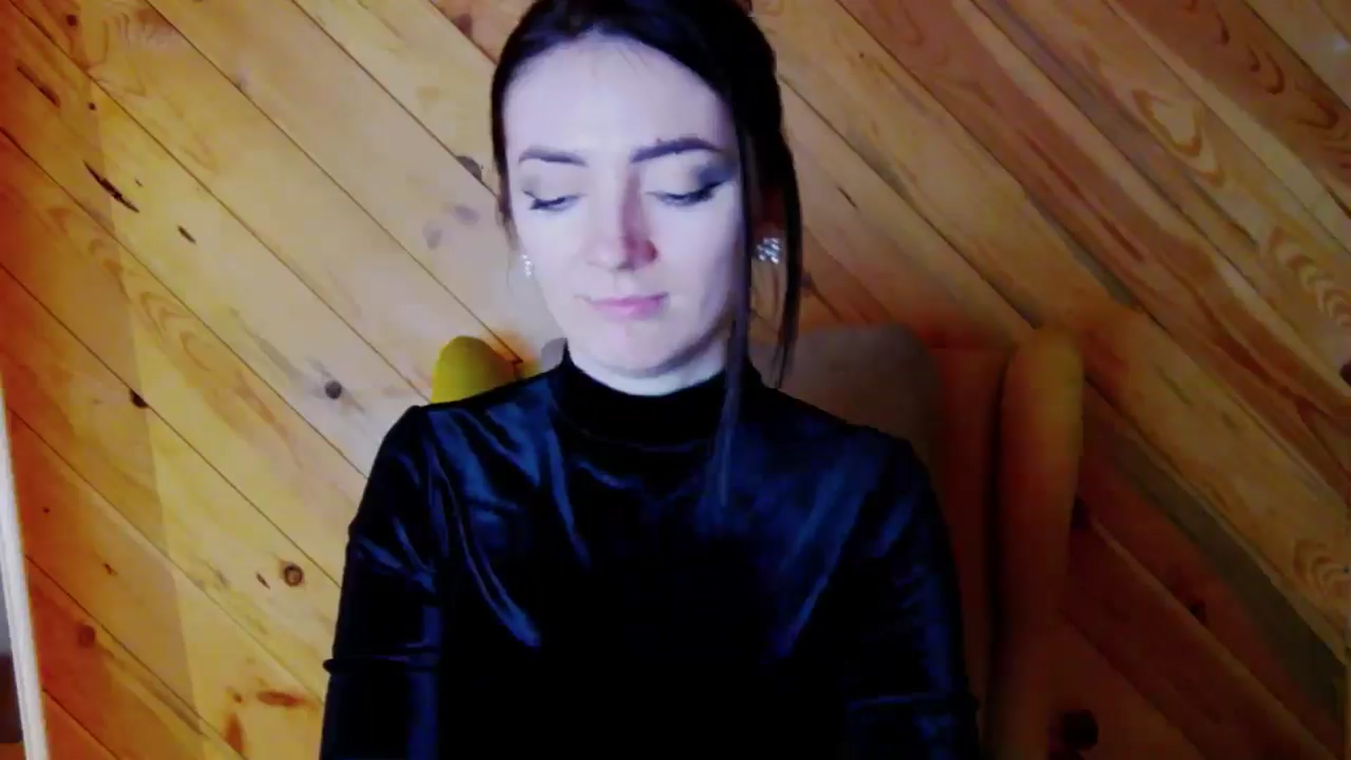 Gallery image thumbnail from FOXIE_D's myfreecams stream on, 12/17/2025, 16:43 image 10 of 20