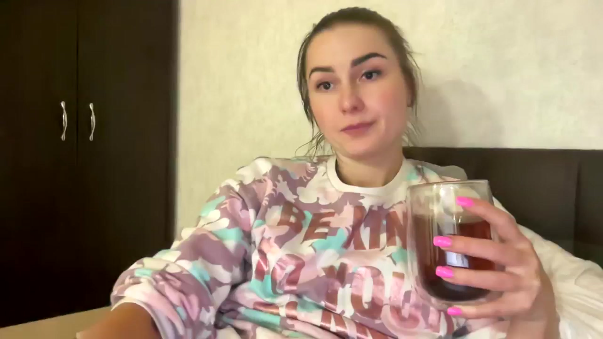Gallery image thumbnail from FOXKATE's myfreecams stream on, 12/05/2023, 23:03 image 1 of 20