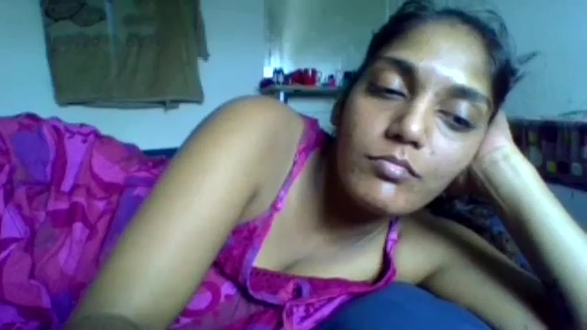 Gallery image thumbnail from FOXYINDIANX's myfreecams stream on, 01/02/2025, 10:36 image 14 of 20