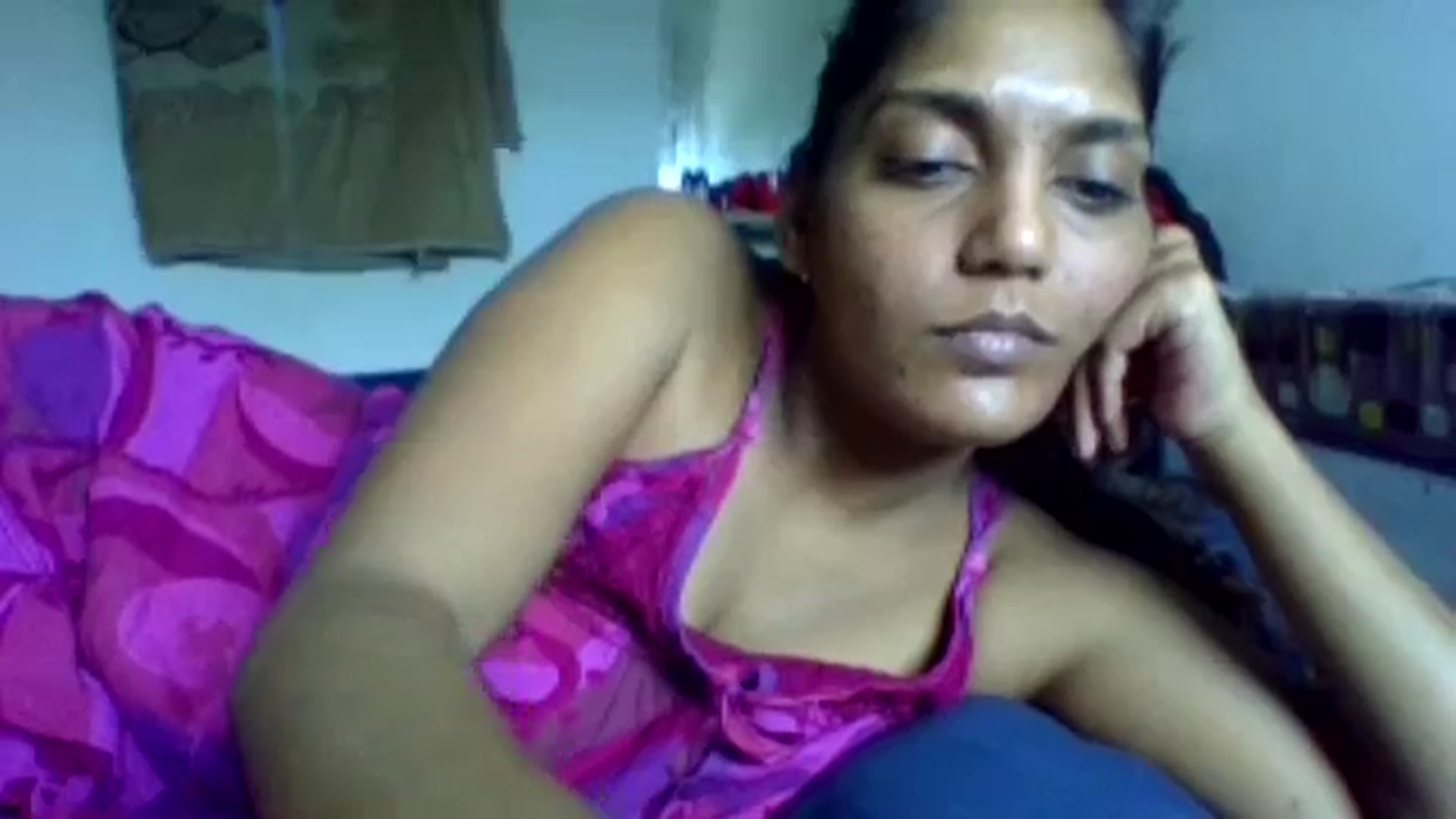Gallery image thumbnail from FOXYINDIANX's myfreecams stream on, 01/02/2025, 10:36 image 20 of 20