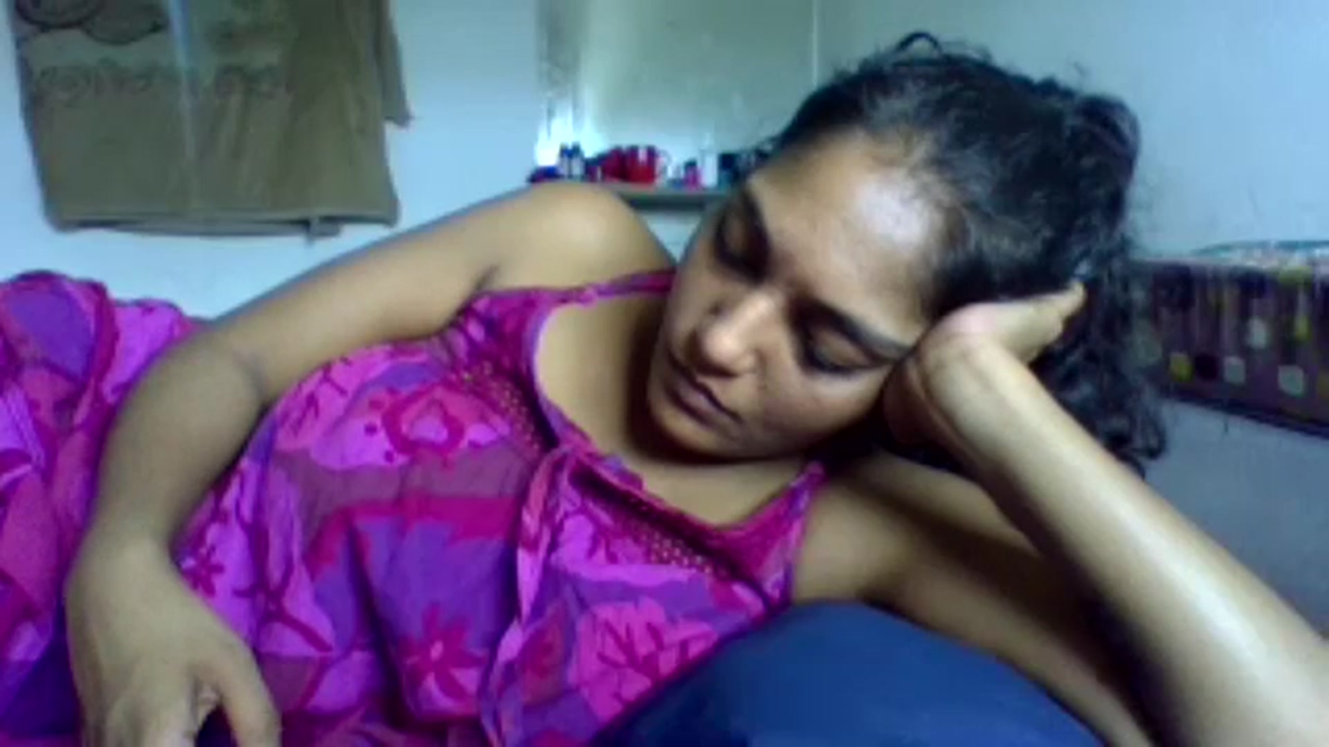 Gallery image thumbnail from FOXYINDIANX's myfreecams stream on, 01/02/2025, 10:36 image 3 of 20