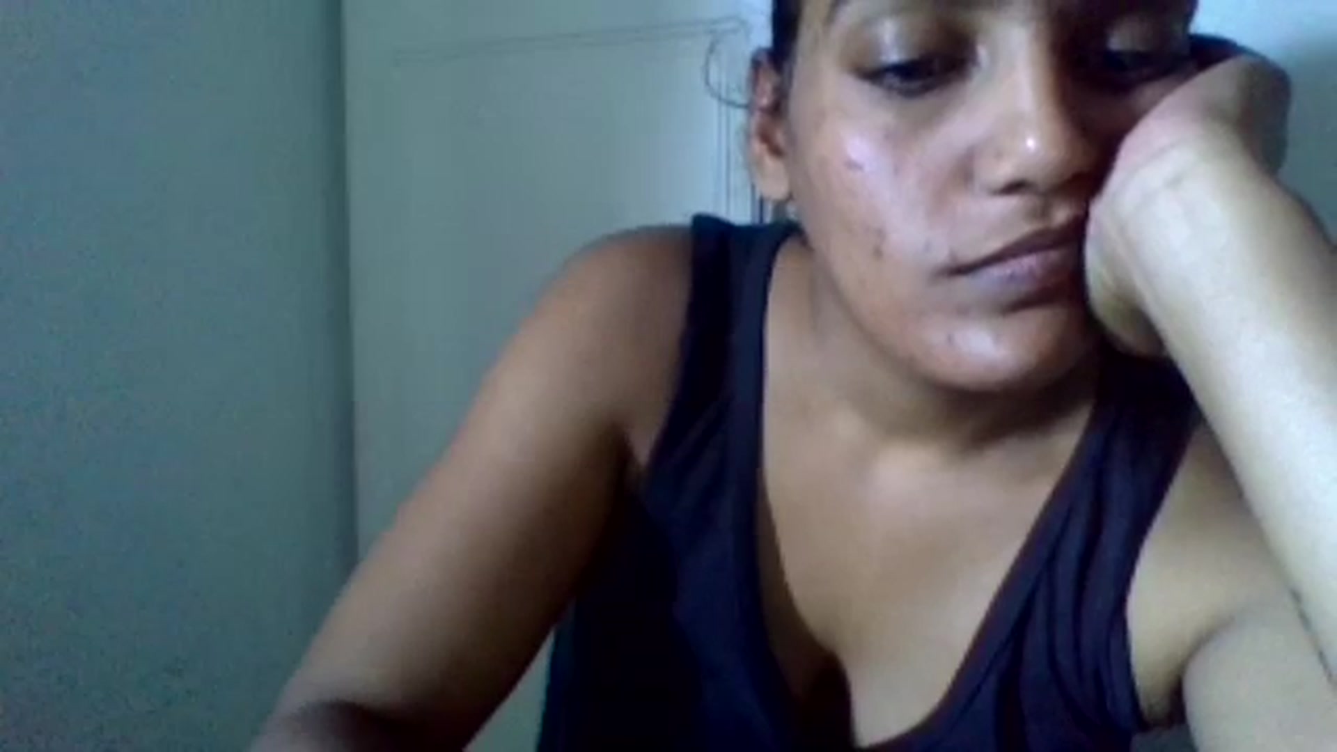 Gallery image thumbnail from FOXYINDIANX's myfreecams stream on, 01/30/2025, 12:00 image 6 of 20