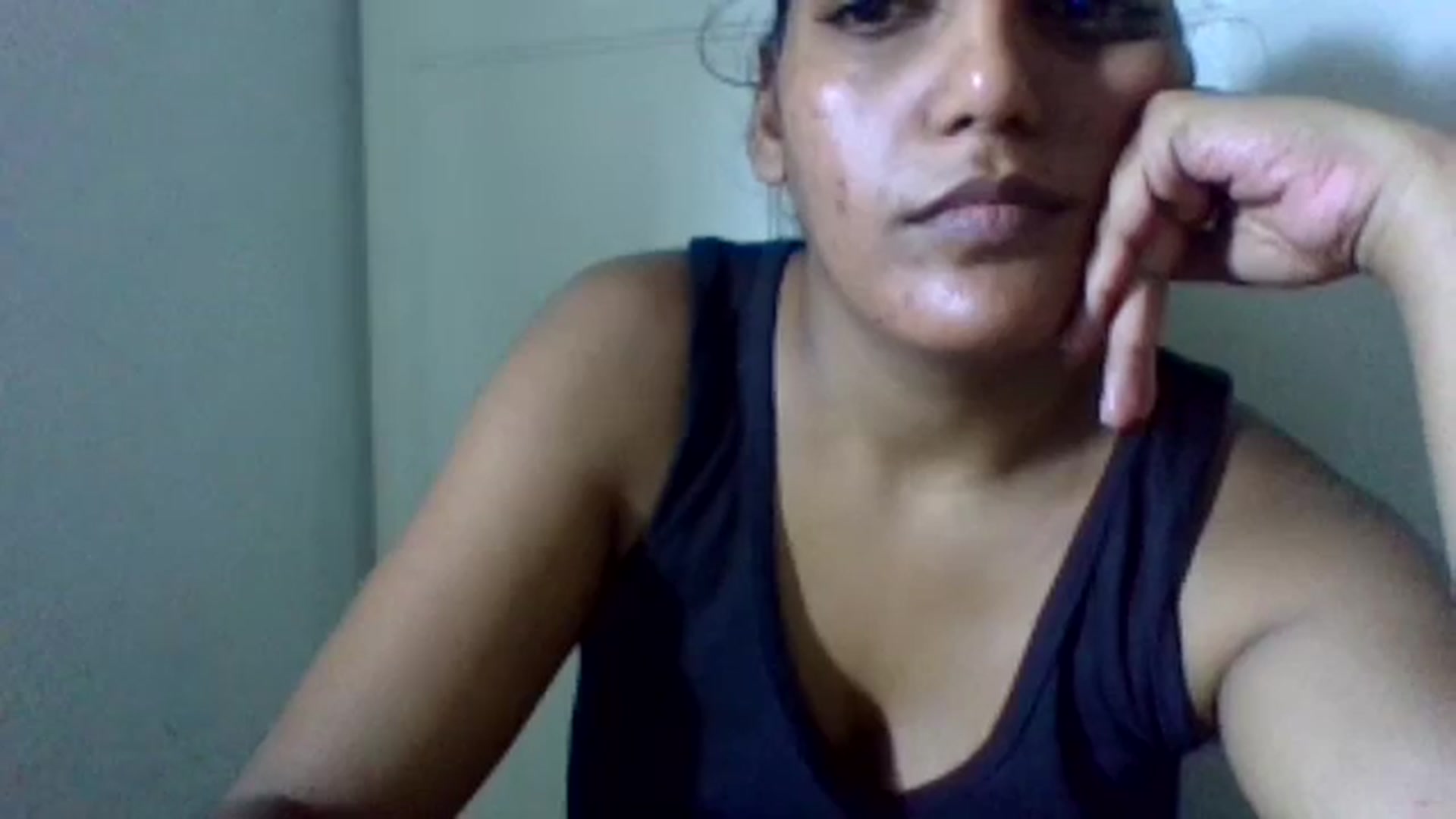 Gallery image thumbnail from FOXYINDIANX's myfreecams stream on, 01/30/2025, 12:00 image 7 of 20
