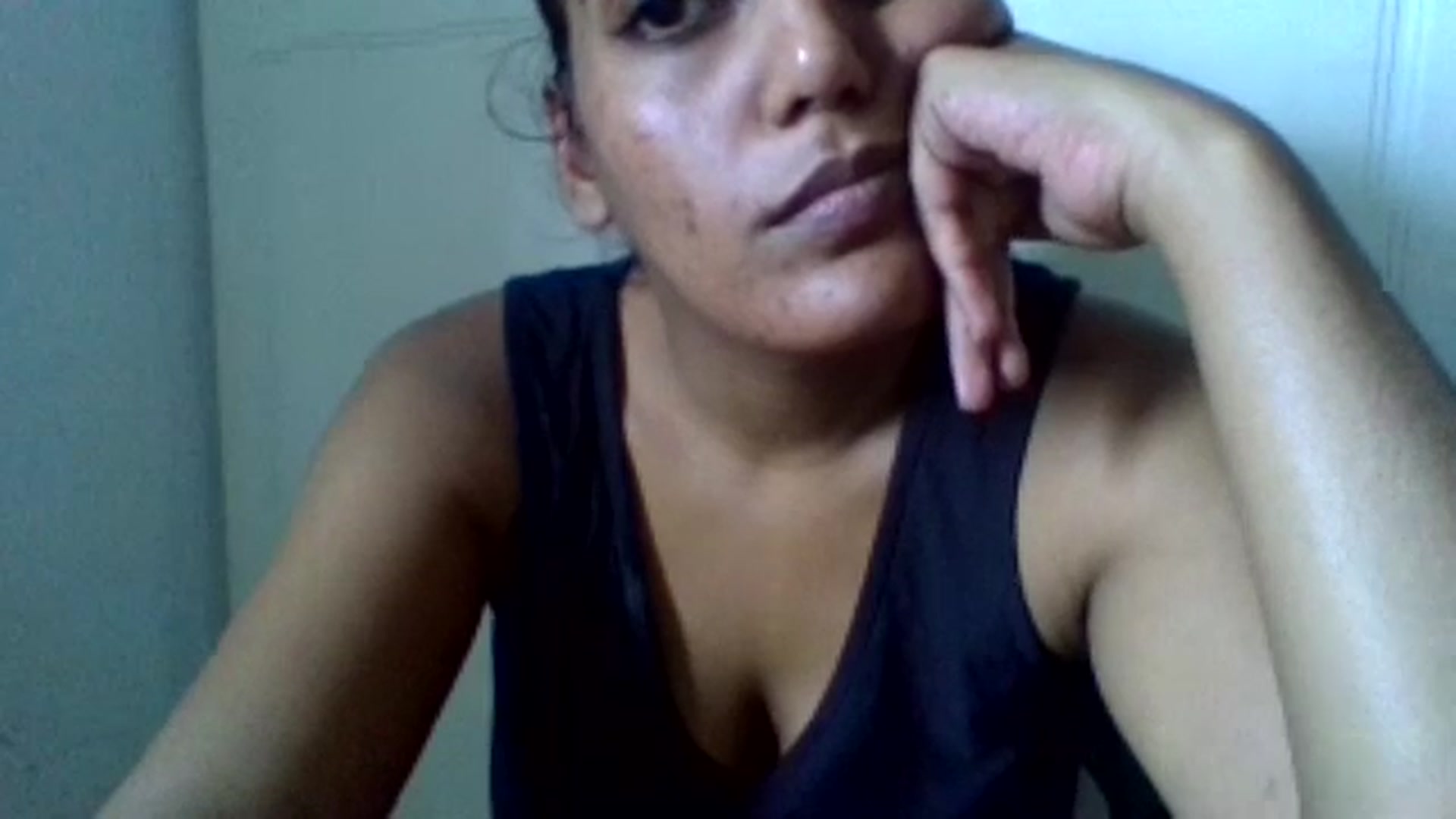 Gallery image thumbnail from FOXYINDIANX's myfreecams stream on, 01/30/2025, 12:00 image 18 of 20