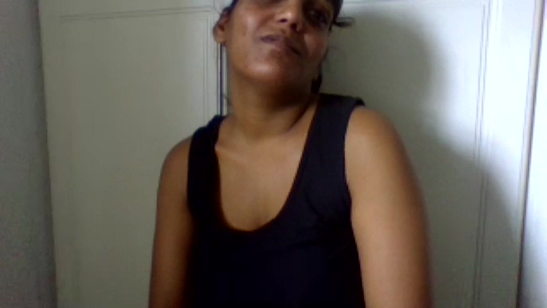 Gallery image thumbnail from FOXYINDIANX's myfreecams stream on, 01/30/2025, 12:00 image 14 of 20