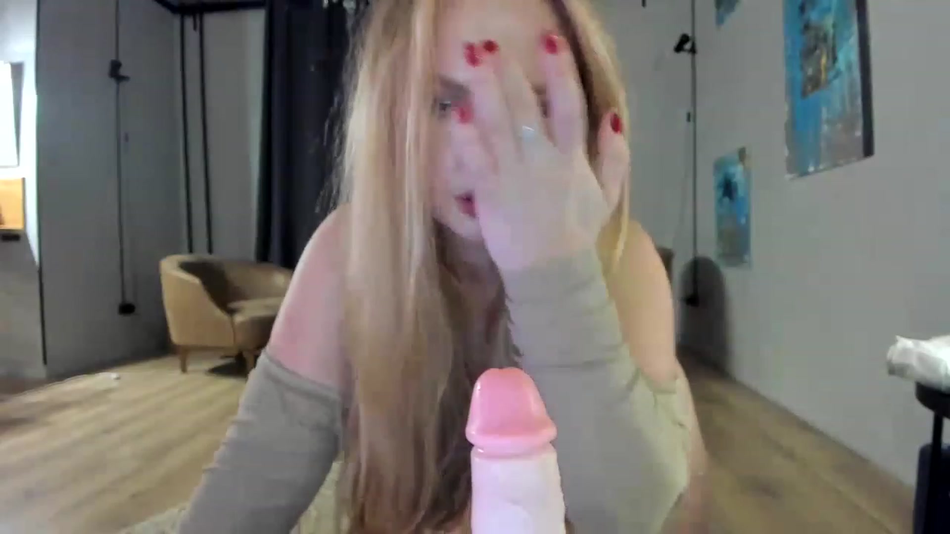 Gallery image thumbnail from F_L_E_U_R's myfreecams stream on, 12/25/2022, 20:29 image 20 of 20