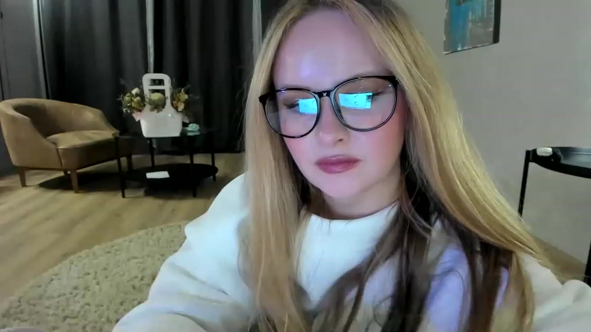 Gallery image thumbnail from F_L_E_U_R's myfreecams stream on, 01/29/2023, 18:24 image 19 of 20