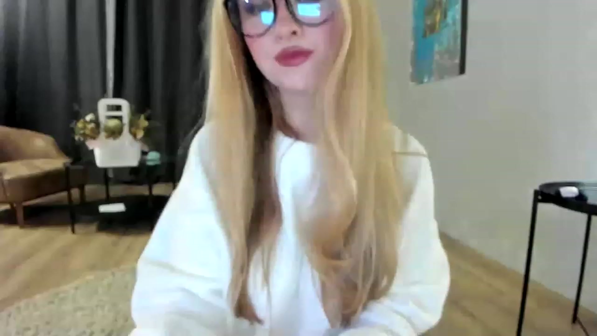 Gallery image thumbnail from F_L_E_U_R's myfreecams stream on, 01/29/2023, 18:24 image 6 of 20