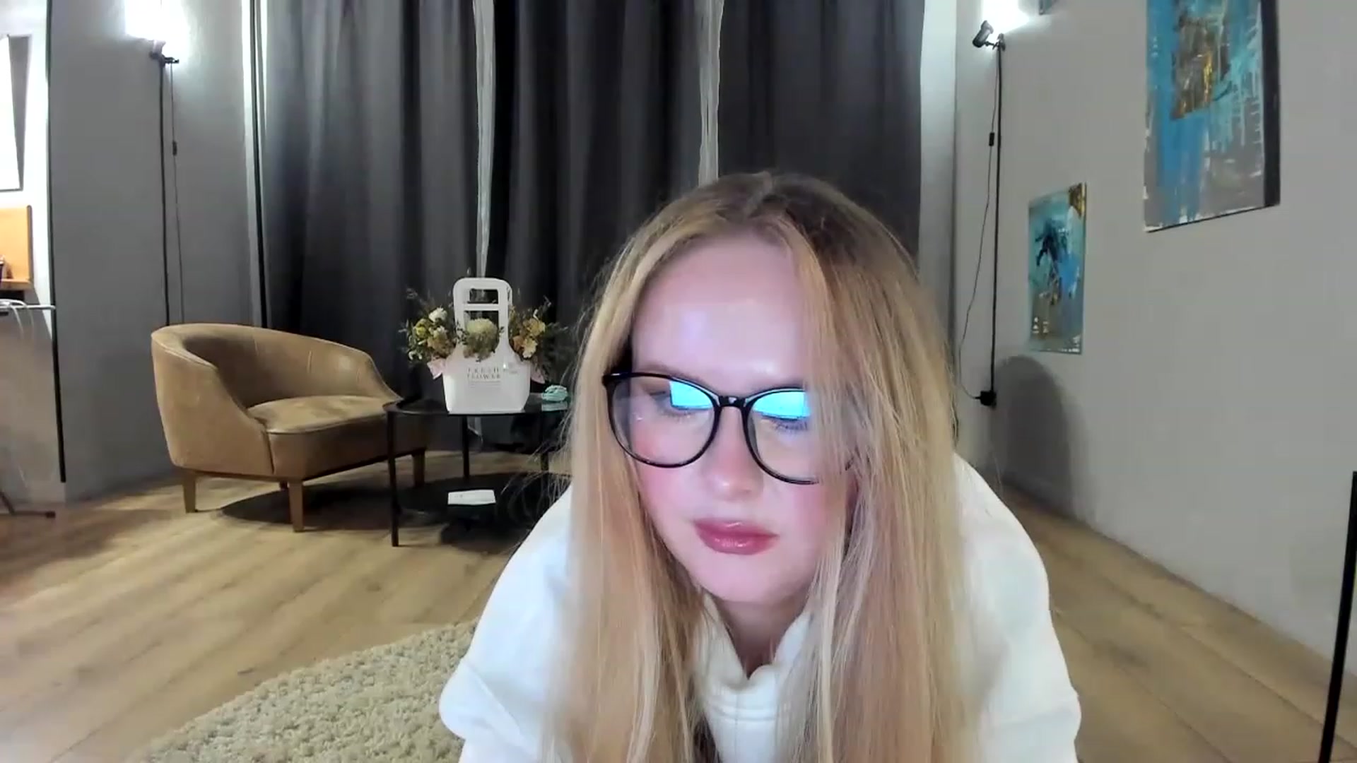 Gallery image thumbnail from F_L_E_U_R's myfreecams stream on, 01/29/2023, 19:12 image 5 of 20
