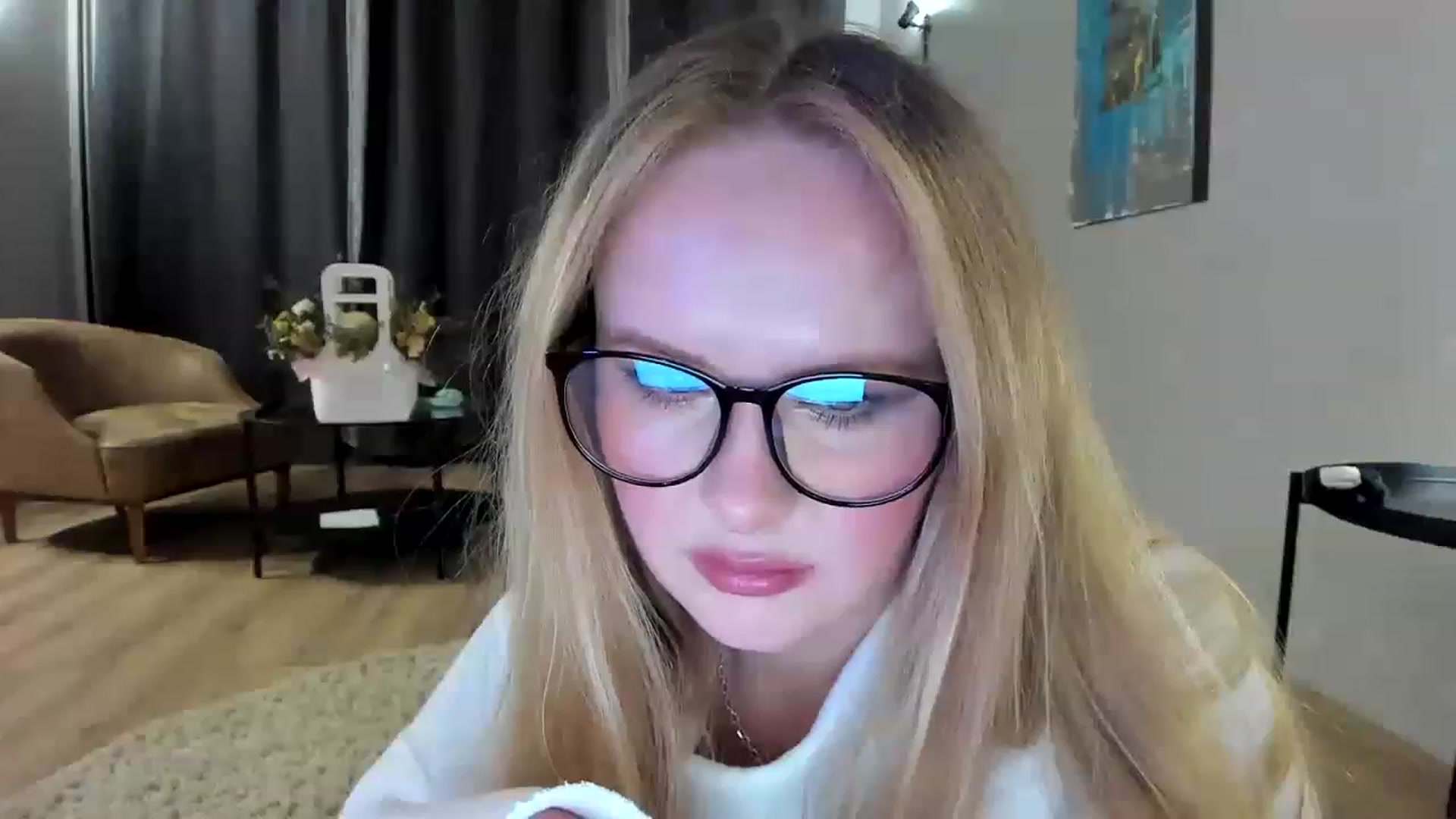 Gallery image thumbnail from F_L_E_U_R's myfreecams stream on, 01/29/2023, 19:29 image 3 of 20