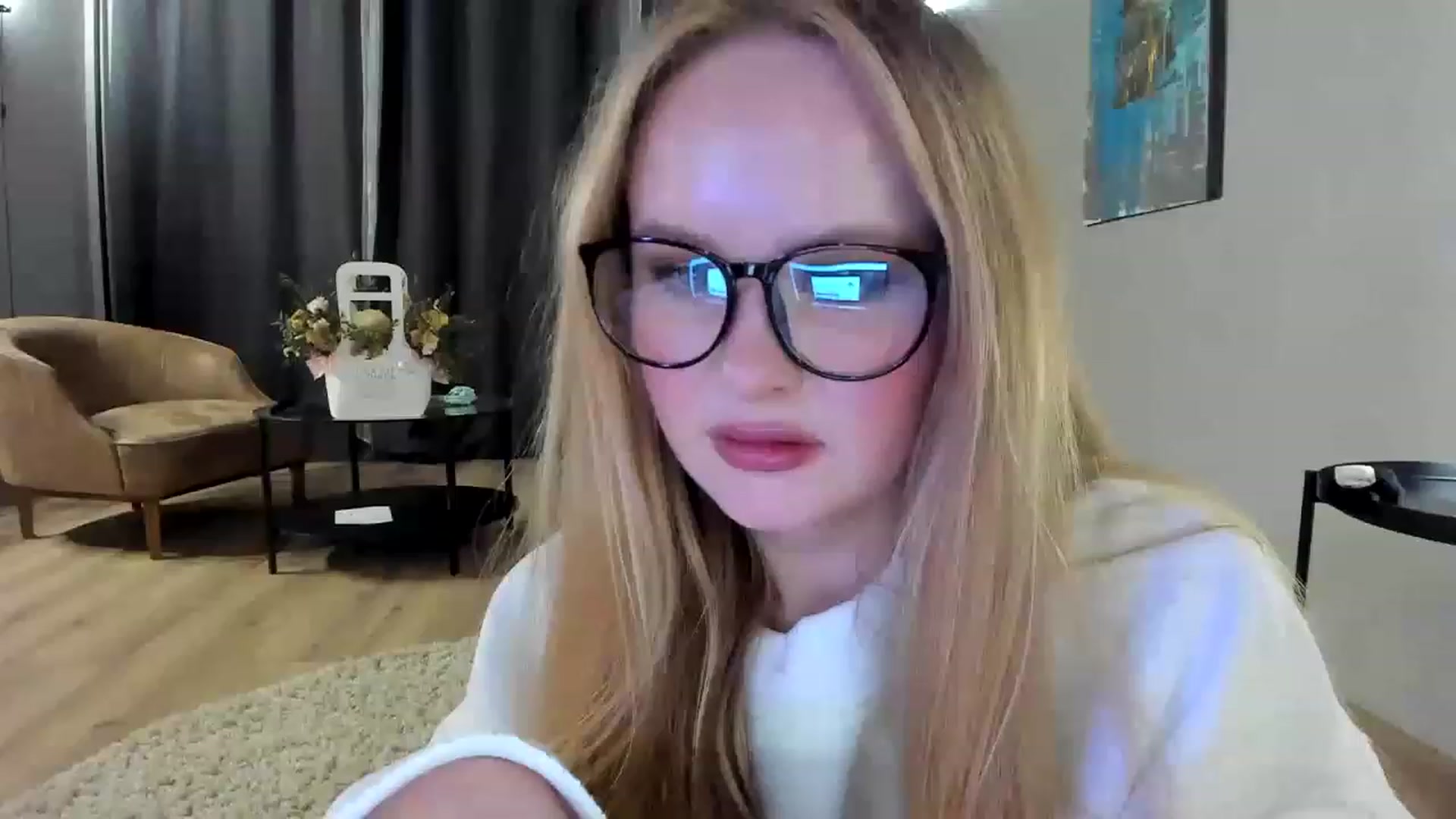 Gallery image thumbnail from F_L_E_U_R's myfreecams stream on, 01/29/2023, 19:29 image 17 of 20