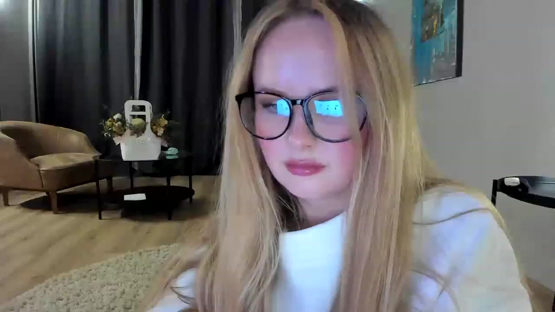 Gallery image thumbnail from F_L_E_U_R's myfreecams stream on, 01/29/2023, 19:29 image 9 of 20