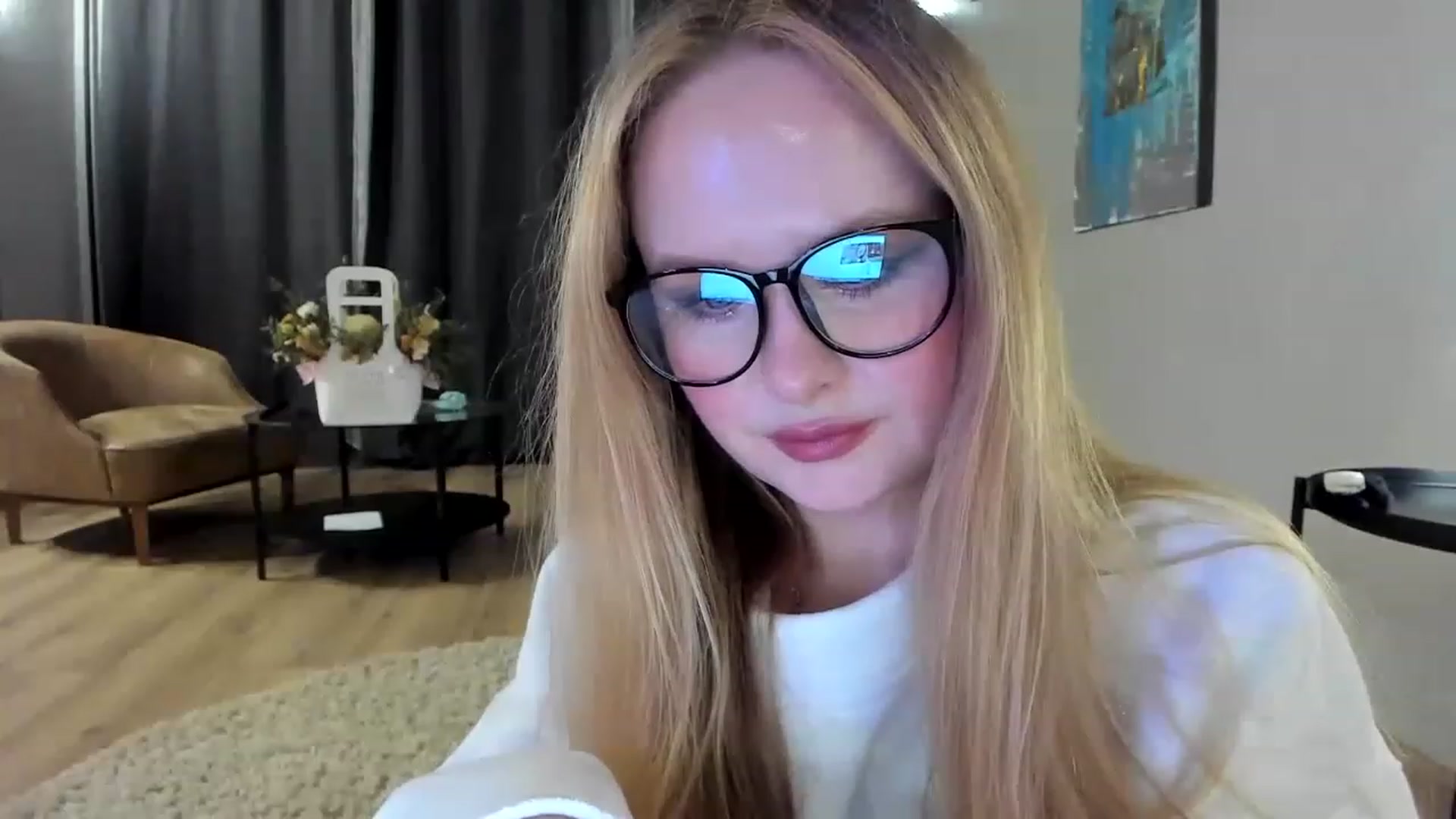 Gallery image thumbnail from F_L_E_U_R's myfreecams stream on, 01/29/2023, 19:29 image 15 of 20