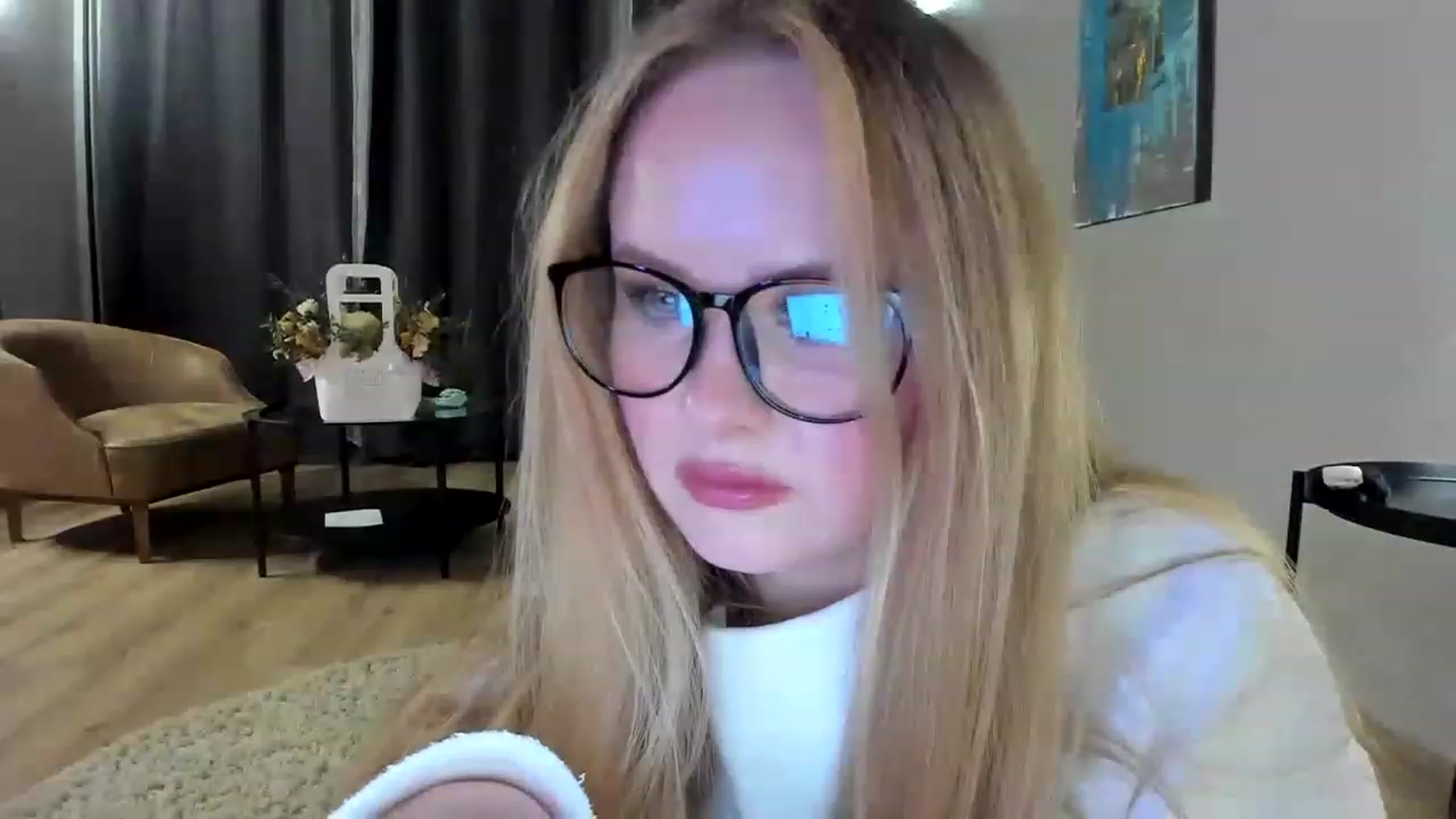 Gallery image thumbnail from F_L_E_U_R's myfreecams stream on, 01/29/2023, 19:29 image 8 of 20