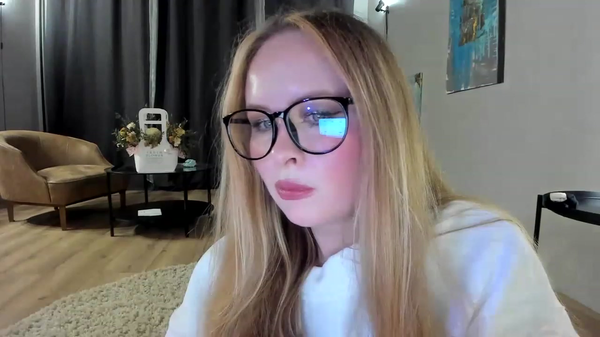 Gallery image thumbnail from F_L_E_U_R's myfreecams stream on, 01/29/2023, 19:29 image 19 of 20