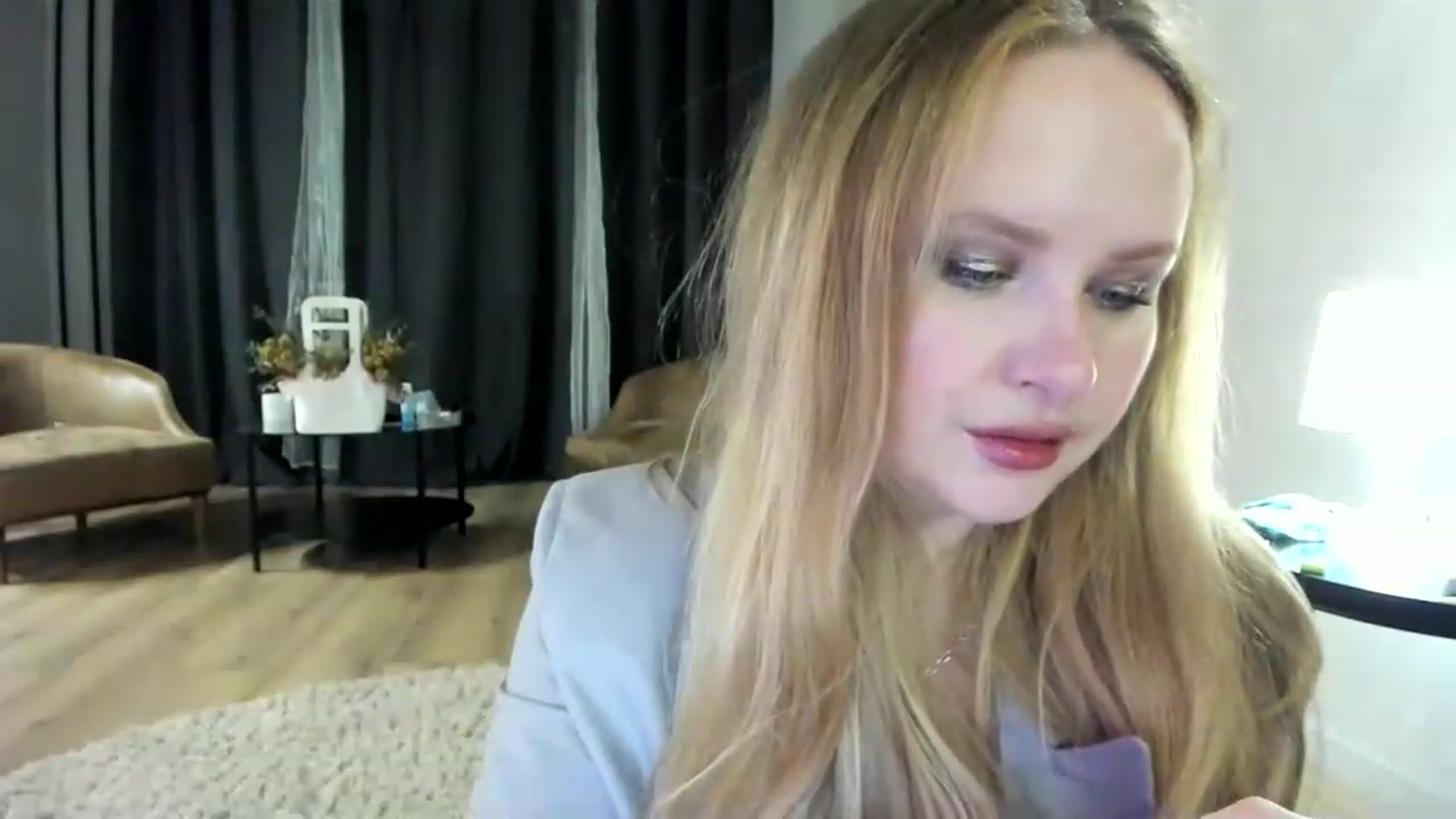 Gallery image thumbnail from F_L_E_U_R's myfreecams stream on, 02/11/2023, 22:39 image 14 of 20