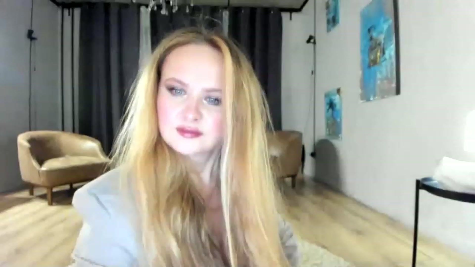 Gallery image thumbnail from F_L_E_U_R's myfreecams stream on, 02/11/2023, 22:39 image 10 of 20